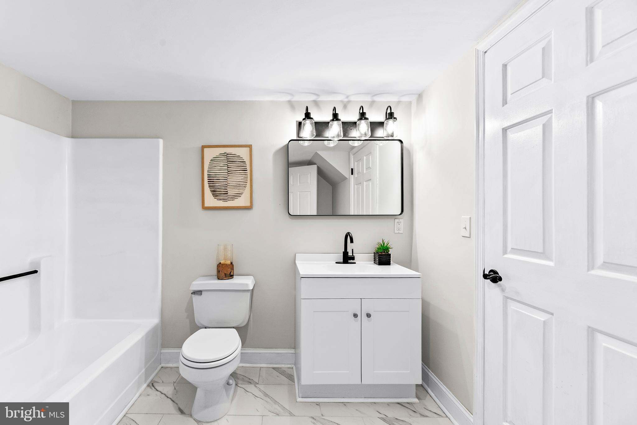 HOLLAND CLIFF SHORES - Residential