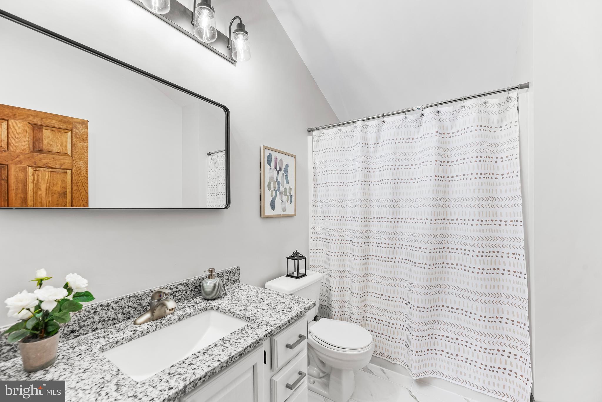 HOLLAND CLIFF SHORES - Residential