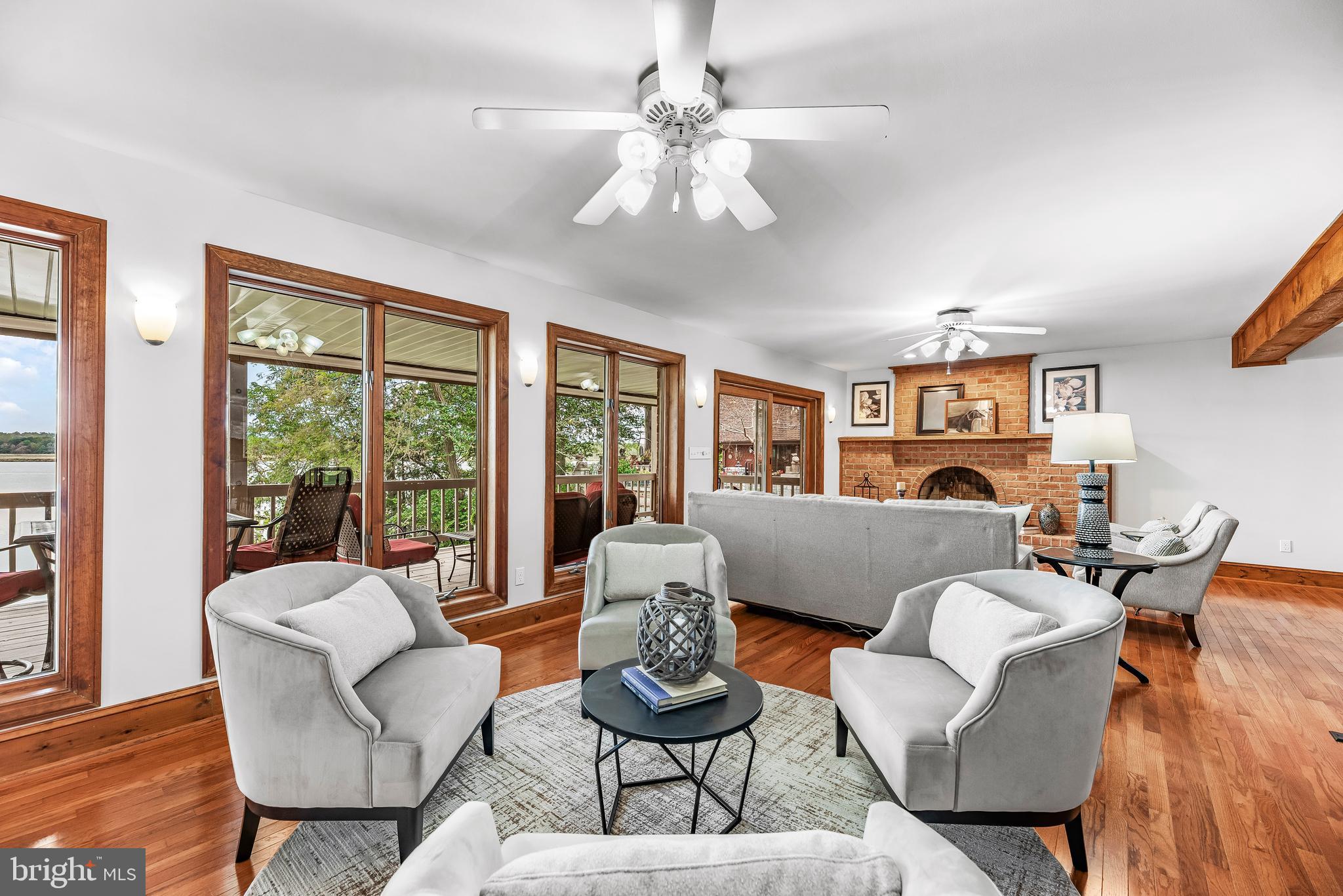 HOLLAND CLIFF SHORES - Residential