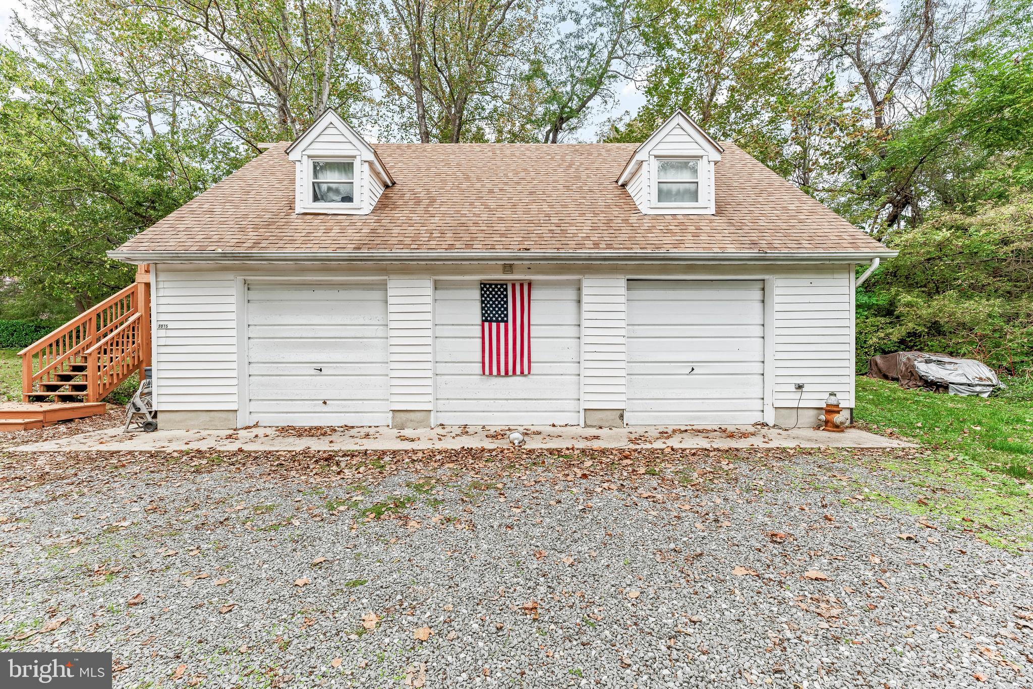 HOLLAND CLIFF SHORES - Residential