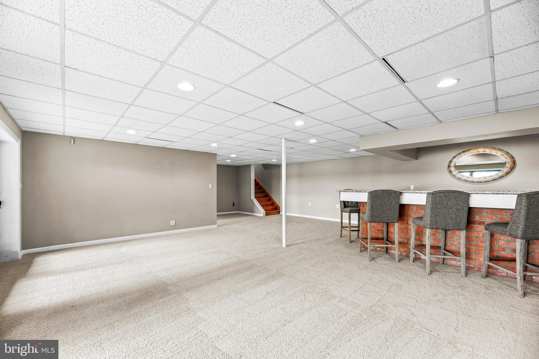 HOLLAND CLIFF SHORES - Residential