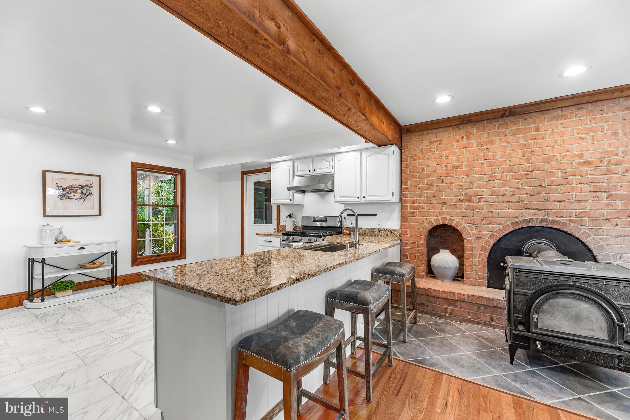 HOLLAND CLIFF SHORES - Residential