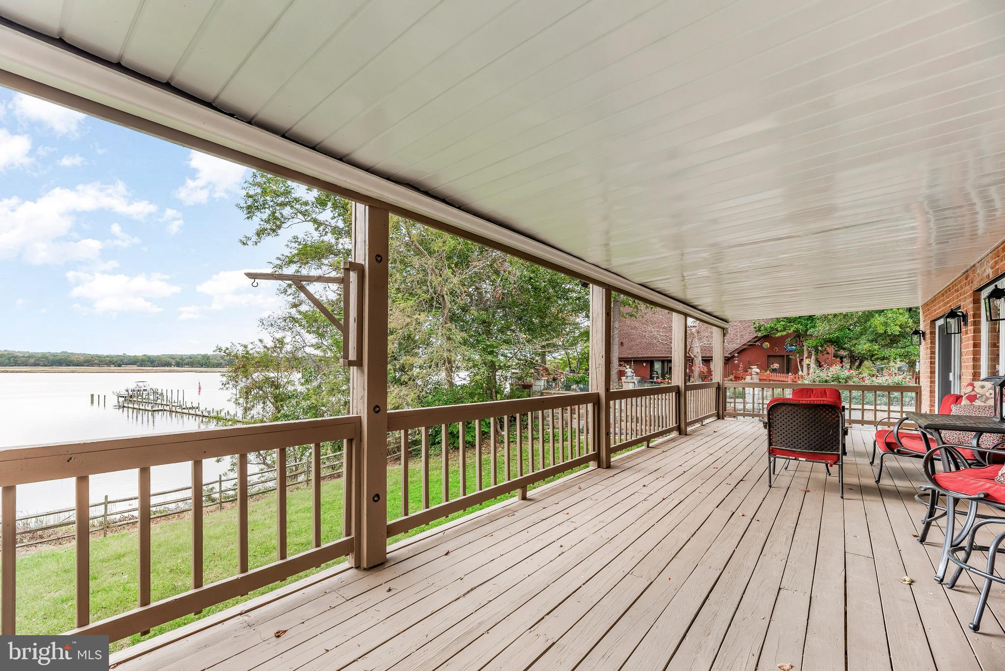 HOLLAND CLIFF SHORES - Residential