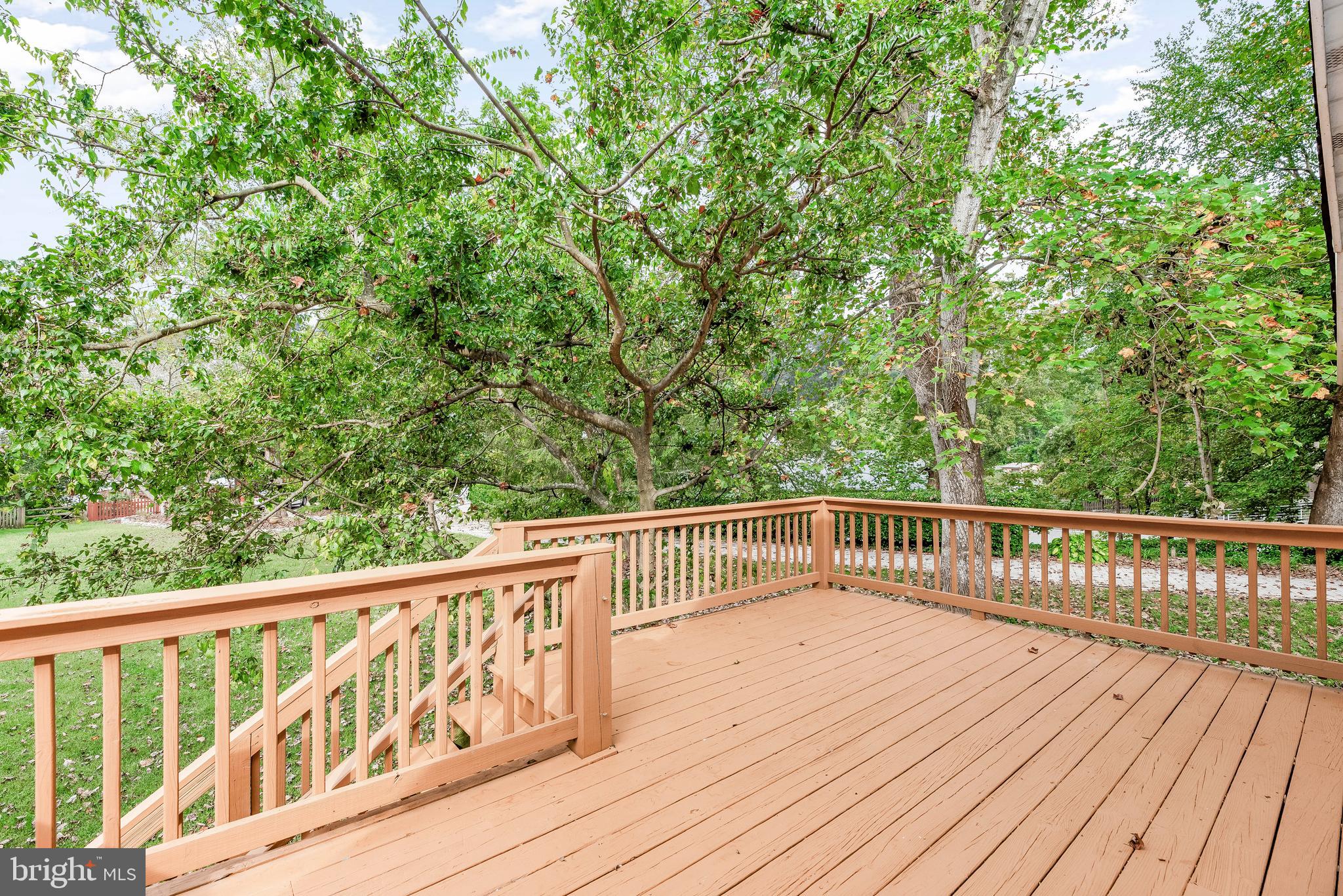 HOLLAND CLIFF SHORES - Residential