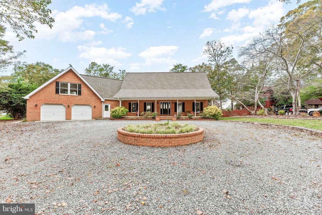 Photo of 3017 Abington Manor Drive, HUNTINGTOWN, MD 20639 (MLS # MDCA2023656)