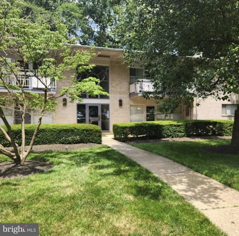 Photo of 7728 Donnybrook Court #202, ANNANDALE, VA 22003 (MLS # VAFX2347280)