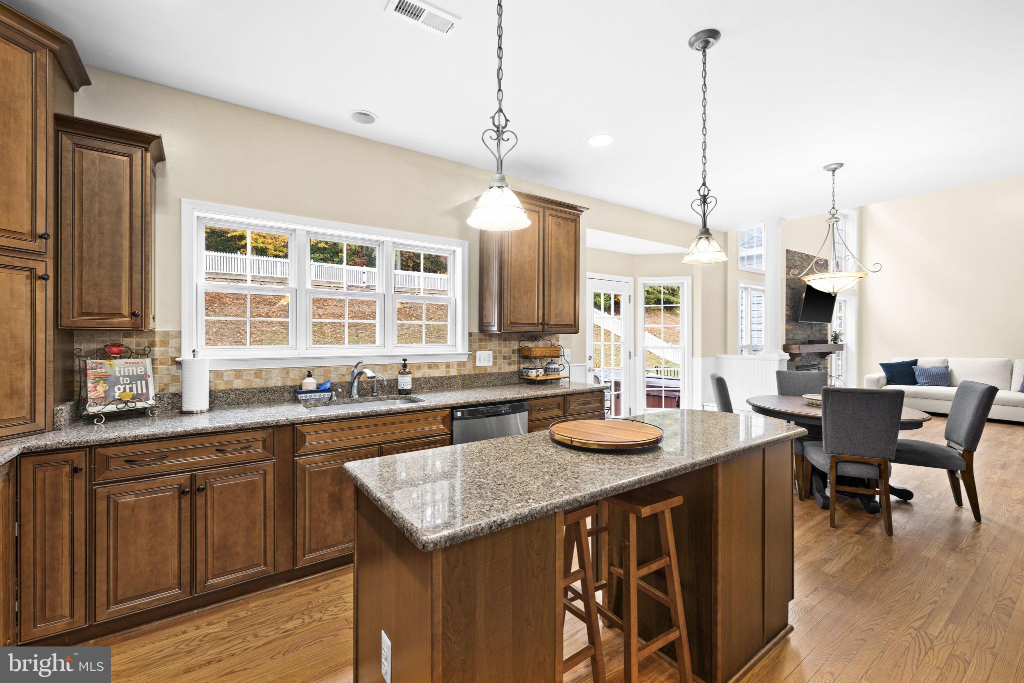 AUSTIN RIDGE - Residential