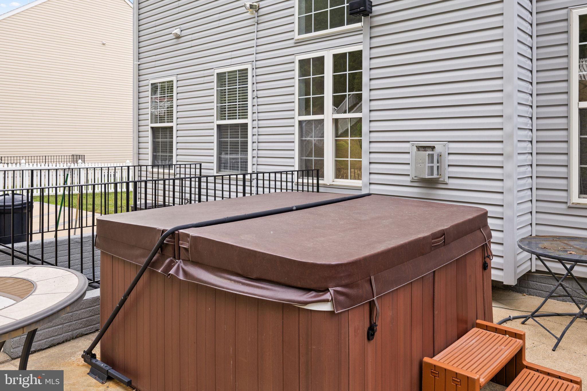 AUSTIN RIDGE - Residential