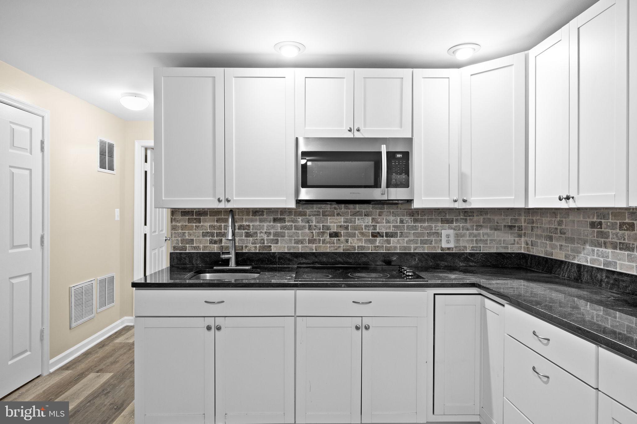 AUSTIN RIDGE - Residential