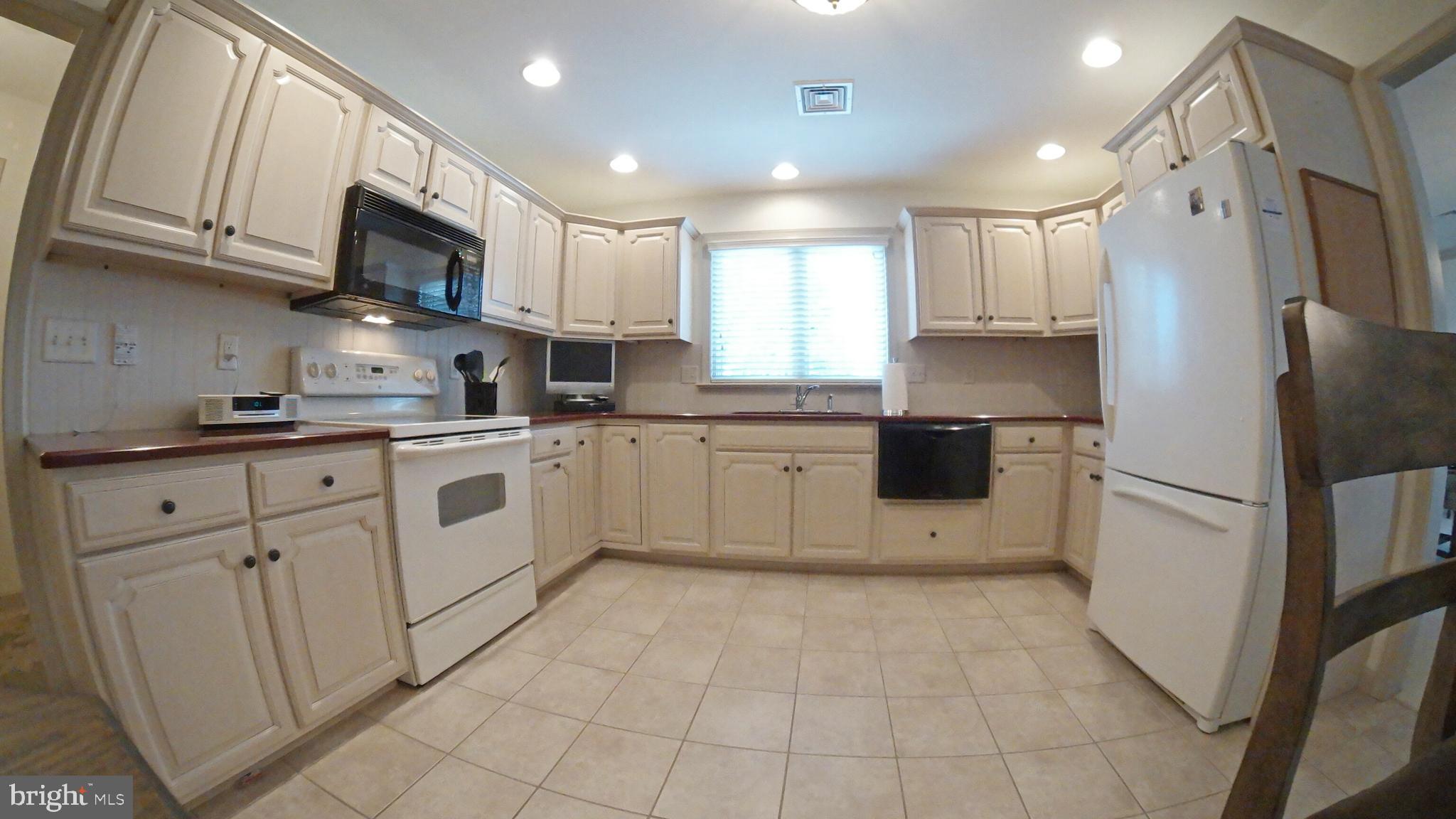 BROOKSHIRE - Residential