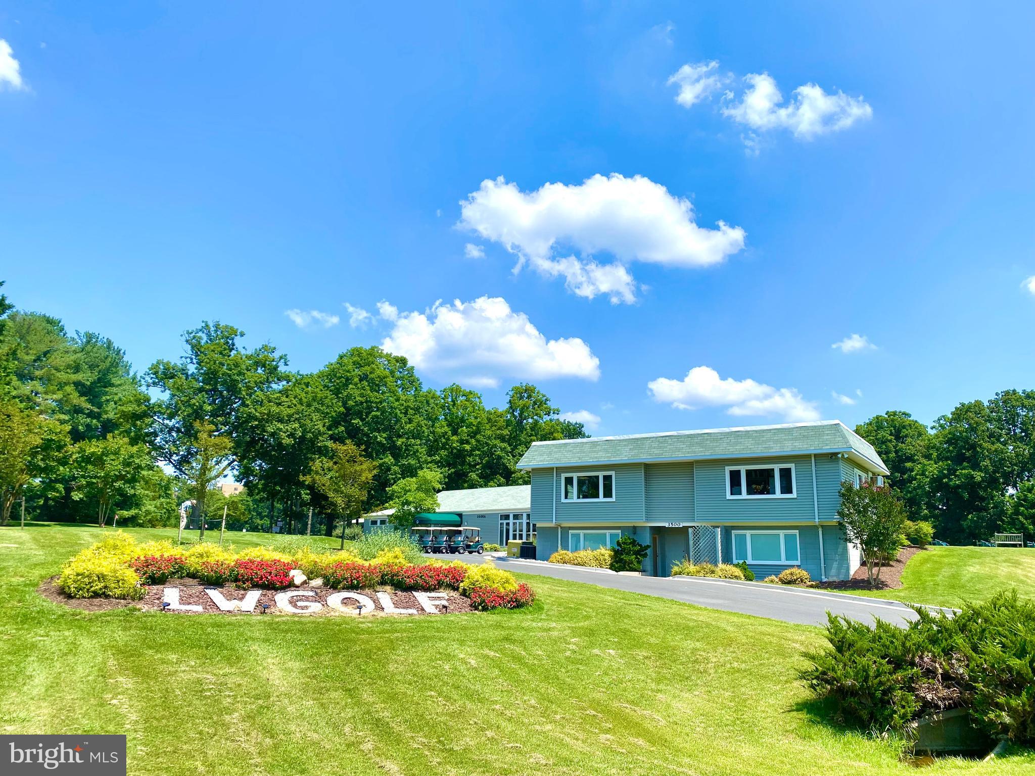 LEISURE WORLD - Residential Lease