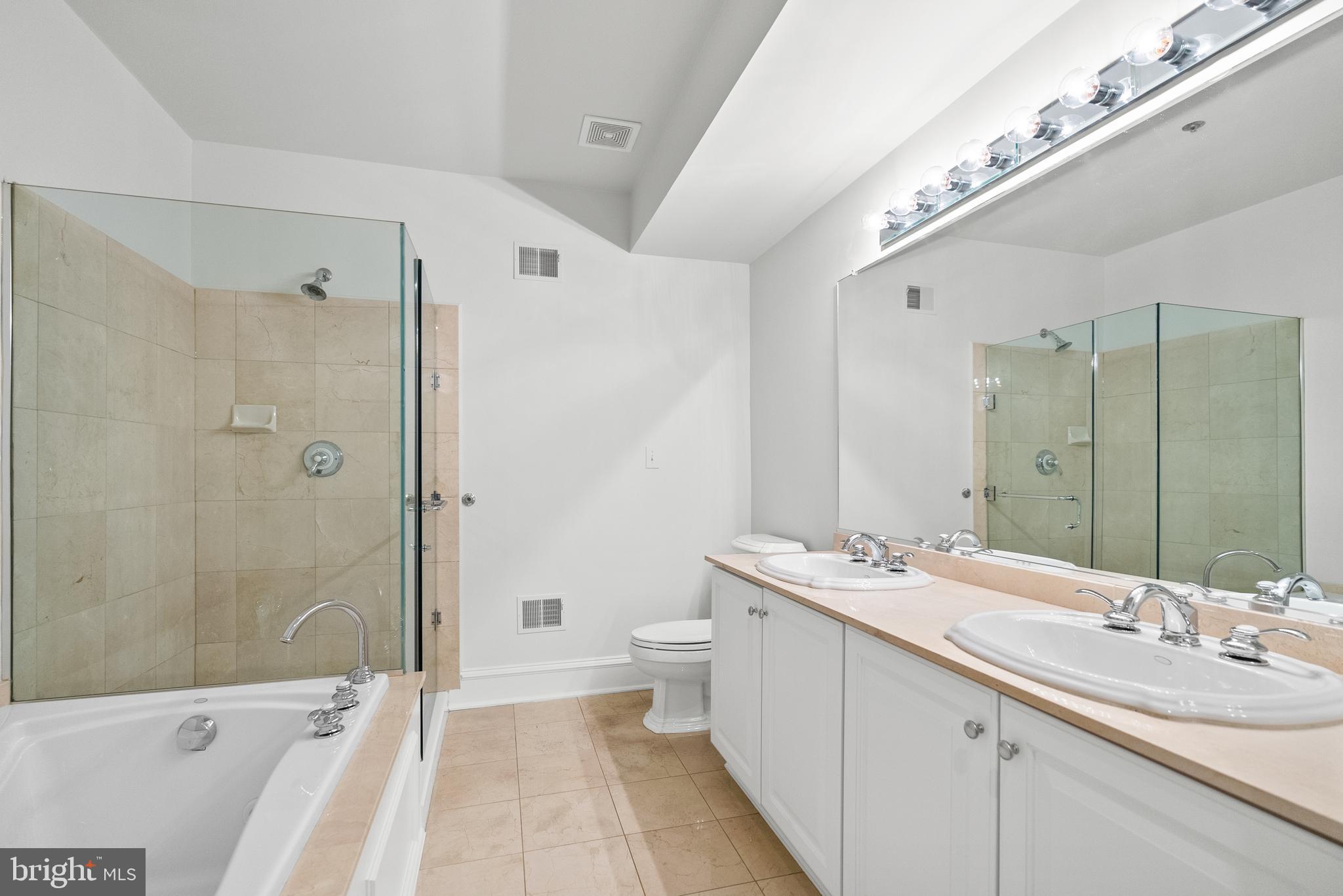 EDGEMOOR - Residential Lease