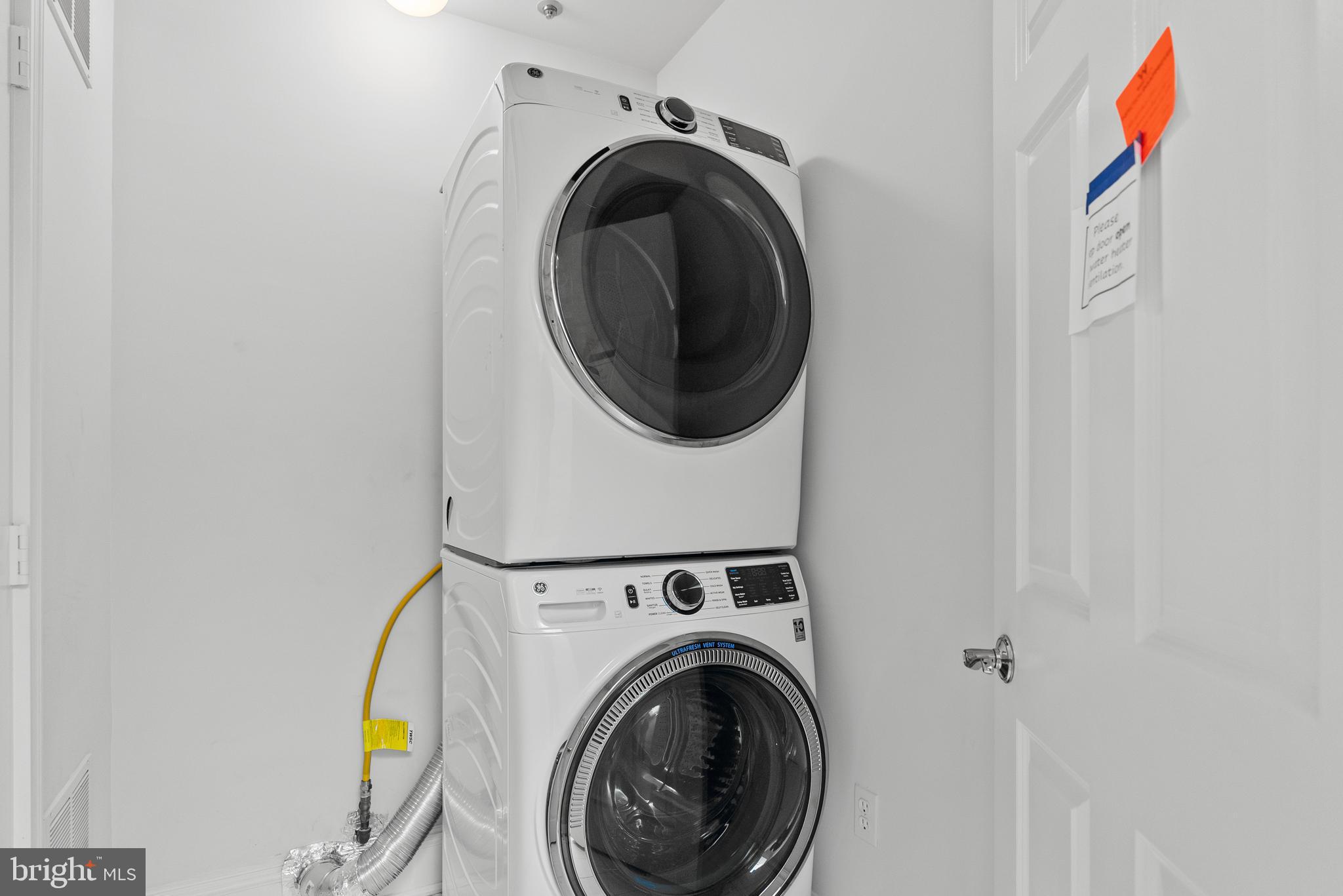 EDGEMOOR - Residential Lease