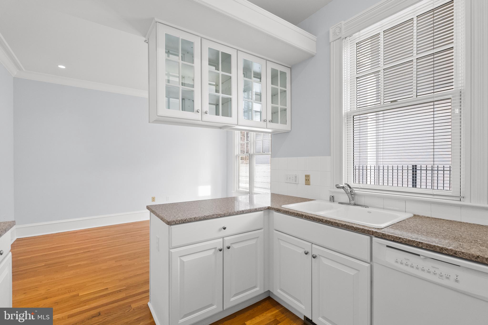 EDGEMOOR - Residential Lease