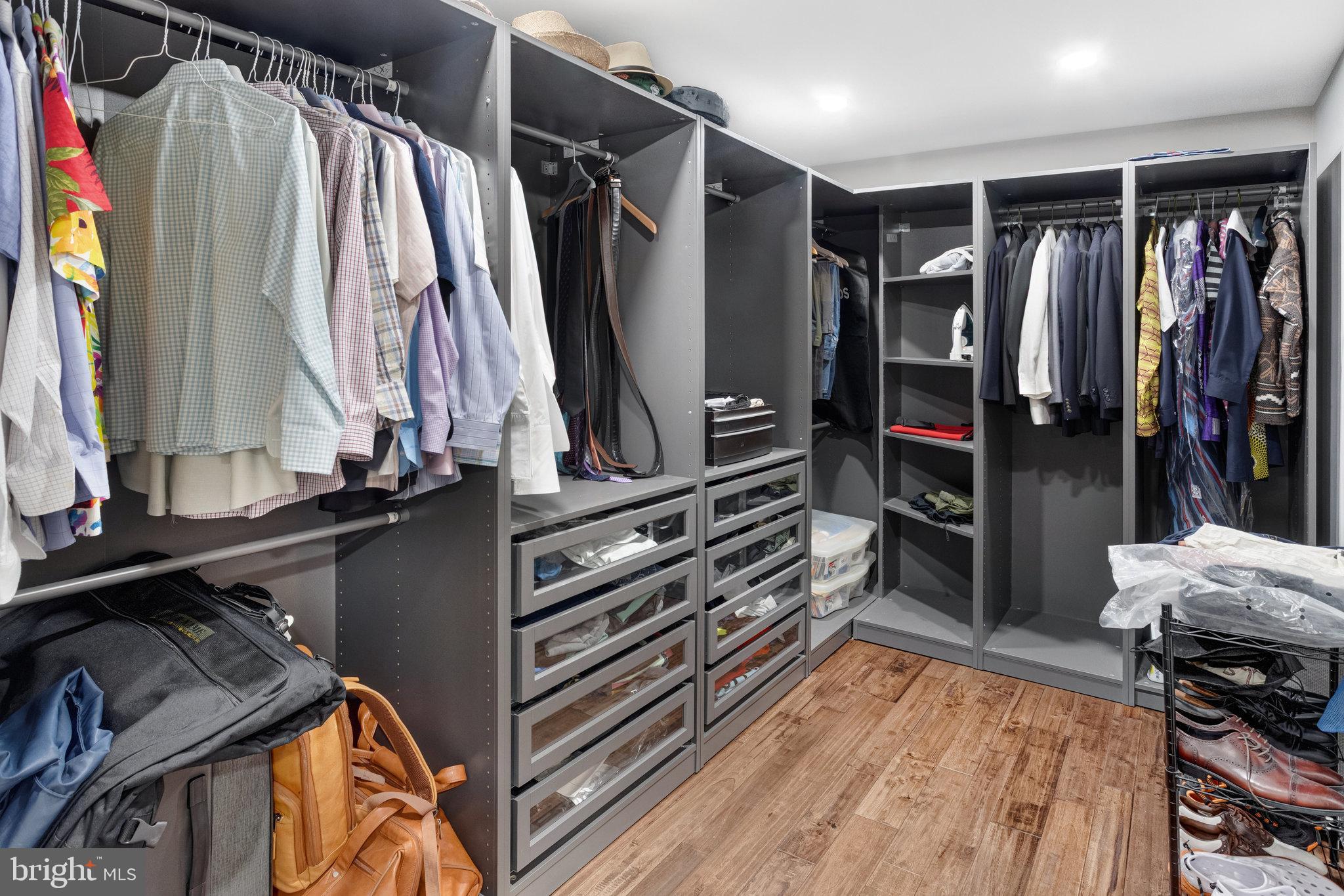 MONTCLAIR - Residential