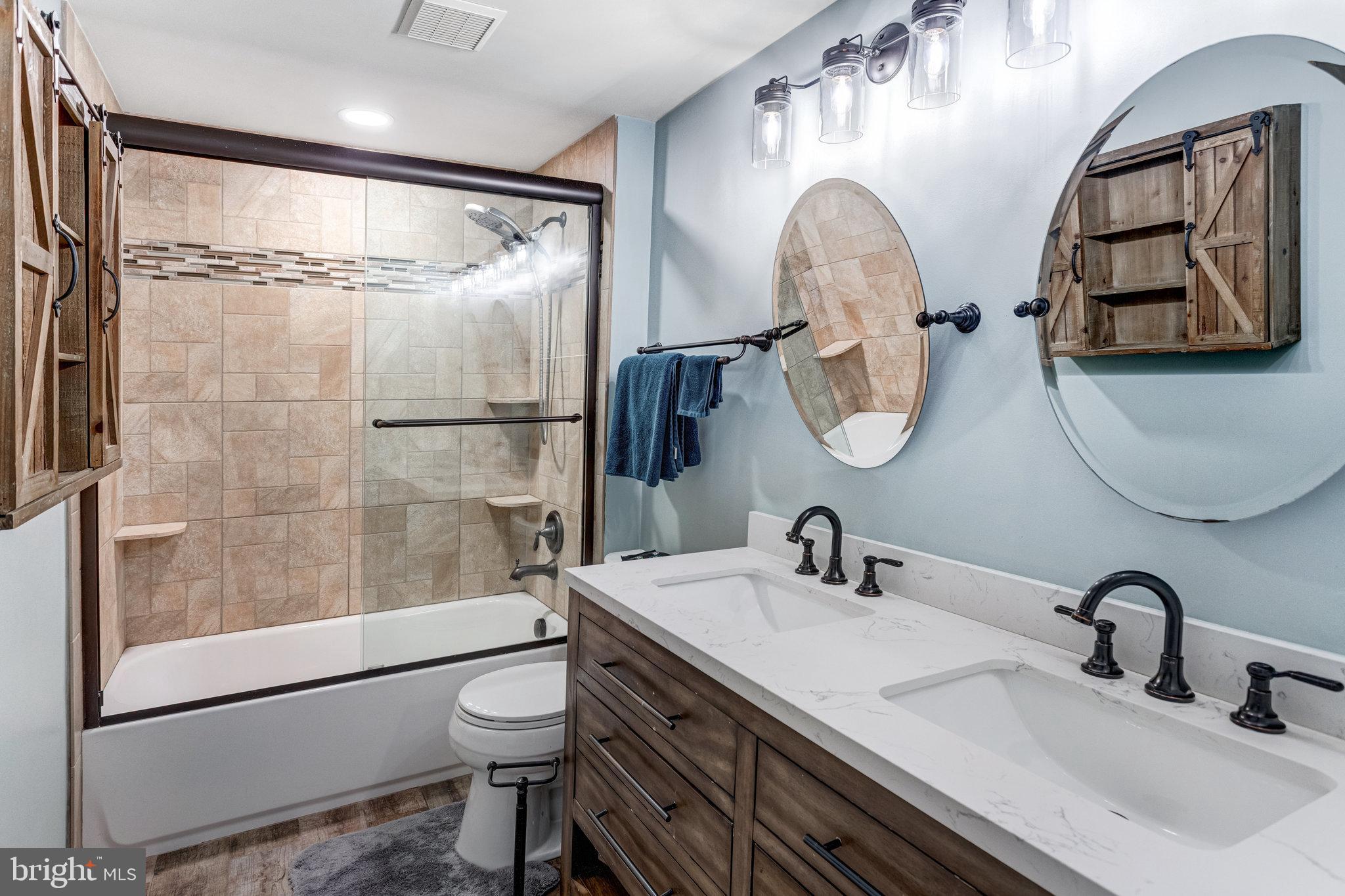 MONTCLAIR - Residential