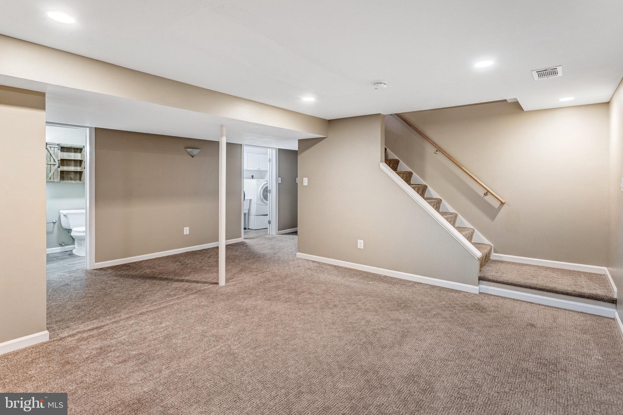 MONTCLAIR - Residential