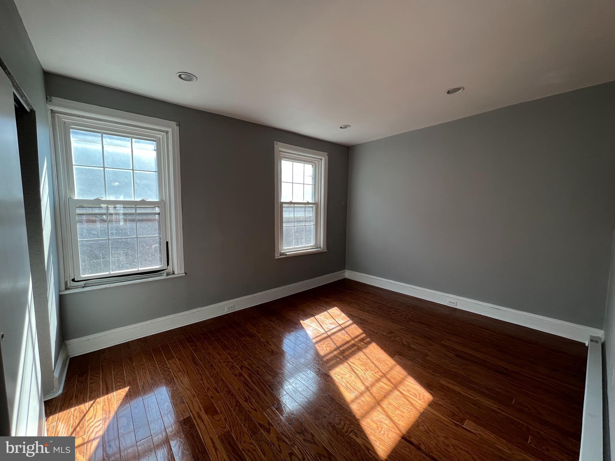 GRADUATE HOSPITAL - Residential Lease