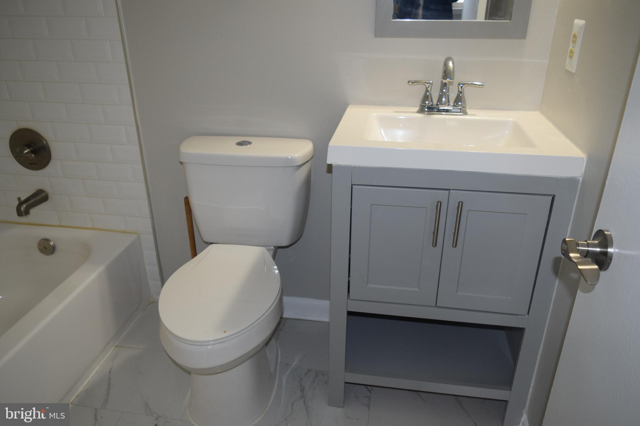 PRINCE PL AT NORTHAMPTOM - Residential Lease