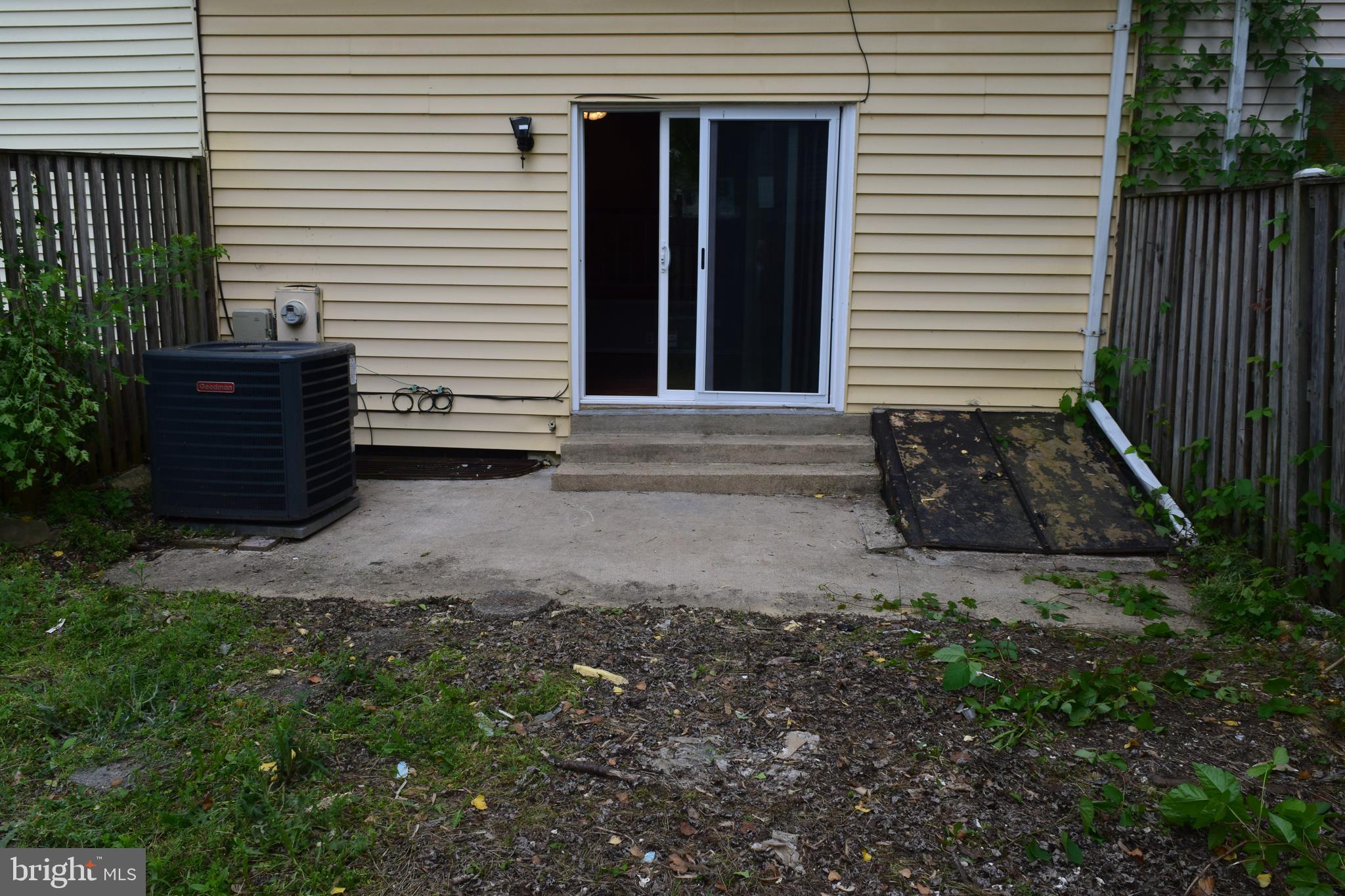 PRINCE PL AT NORTHAMPTOM - Residential Lease