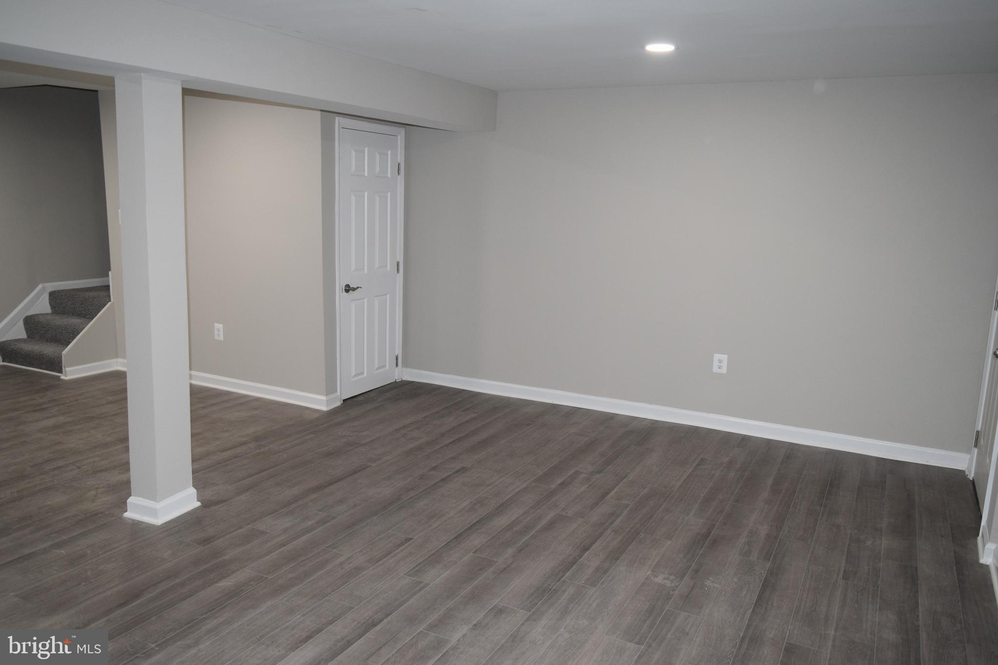 PRINCE PL AT NORTHAMPTOM - Residential Lease