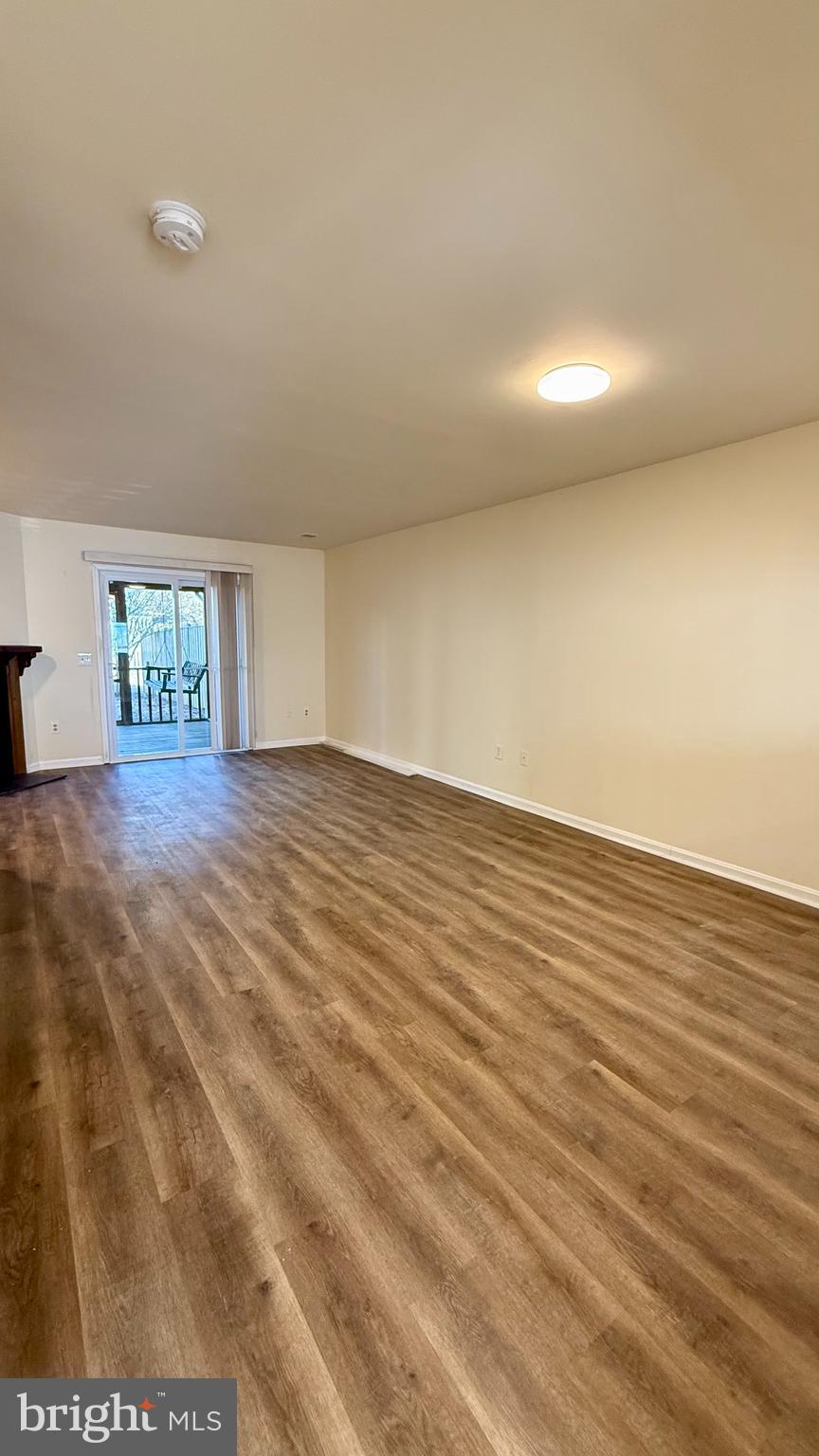 GLENSHIRE TOWNE - Residential Lease