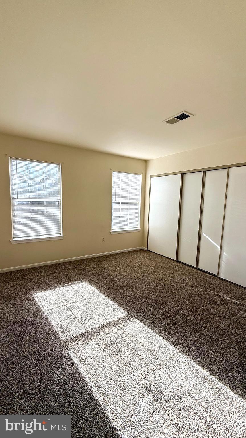 GLENSHIRE TOWNE - Residential Lease