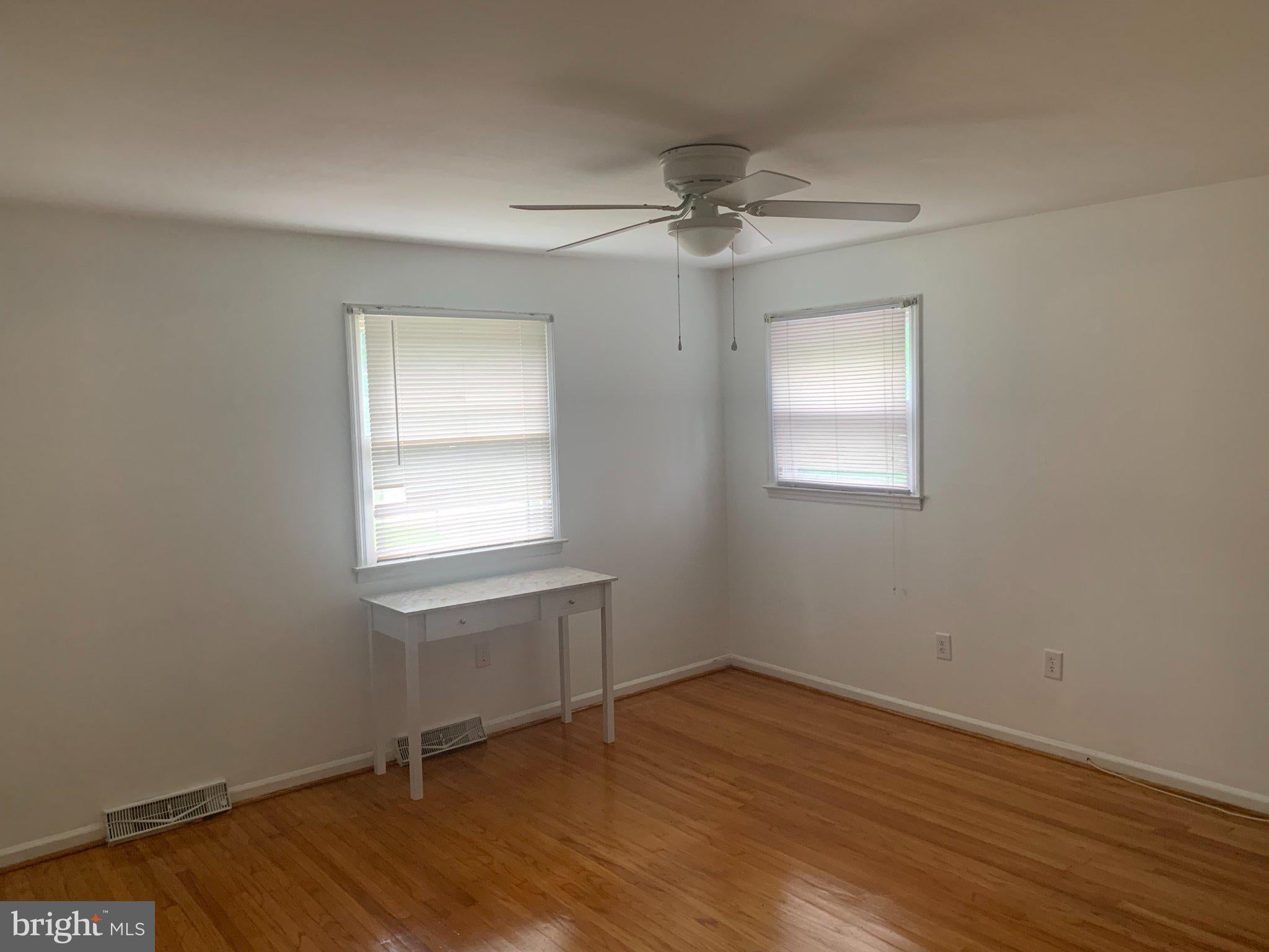 301 LEHIGH ROAD N