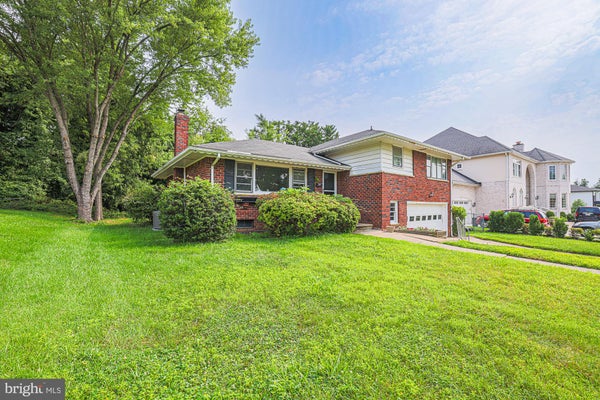 2302 FARRINGDON RD, BALTIMORE, MD 21209 - Image 51d8b6cbae2293bdfaf16f0fa09871e2/2893232382