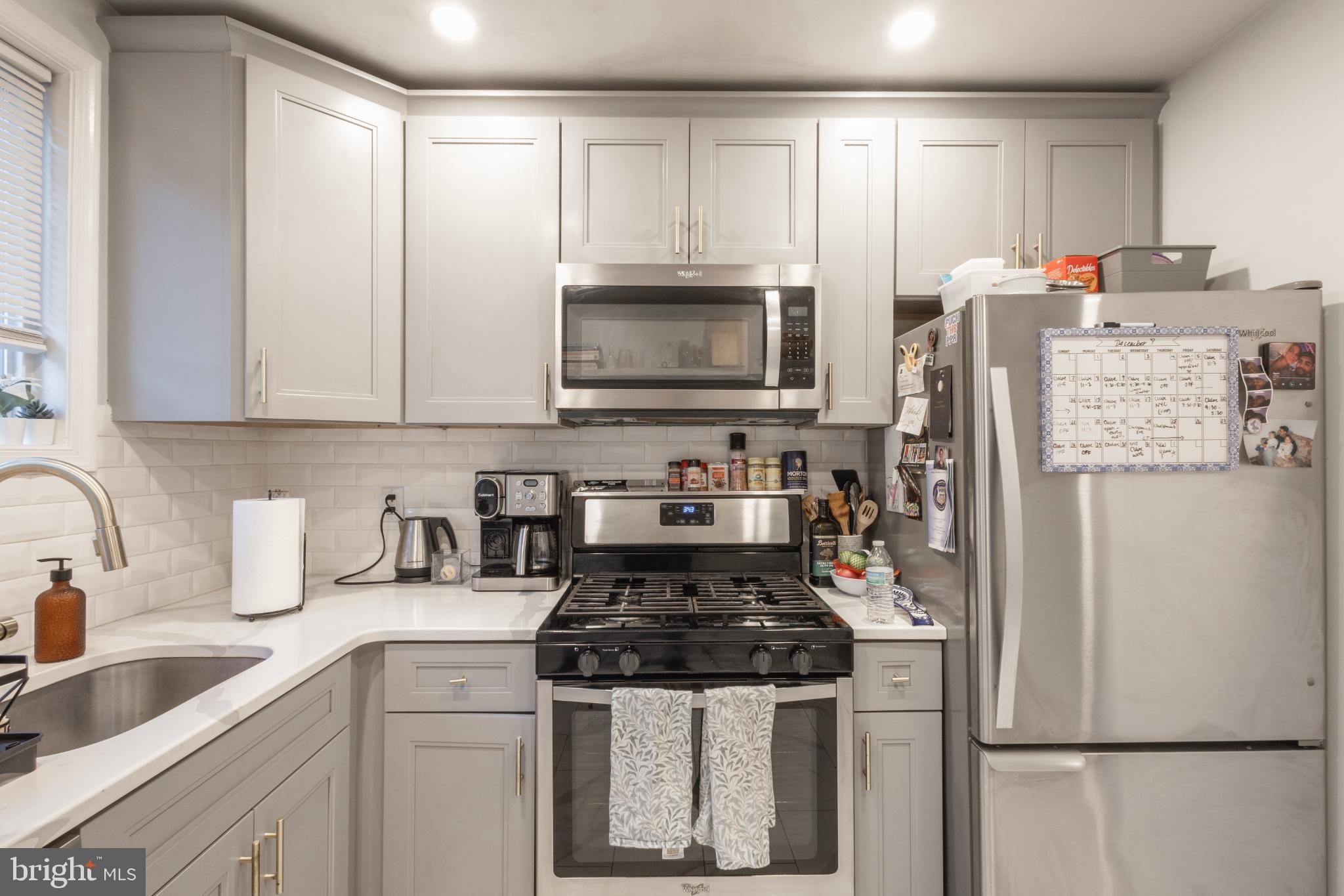 PORT RICHMOND - Residential