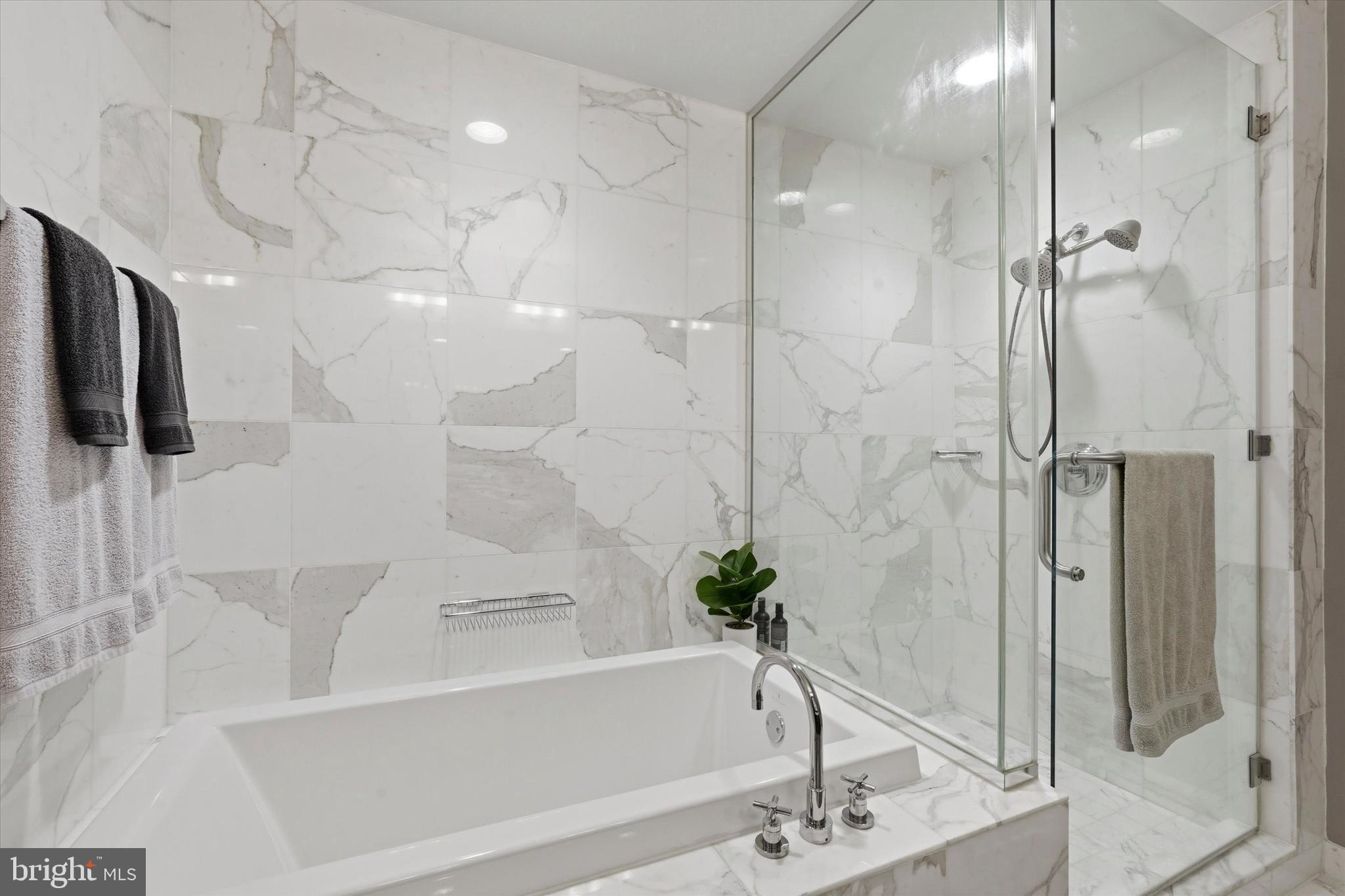 CENTER CITY - Residential