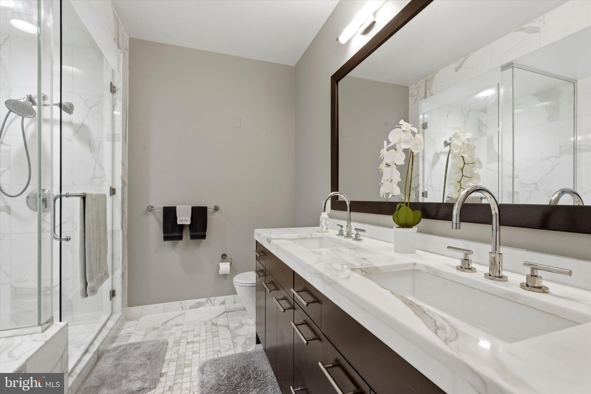 CENTER CITY - Residential