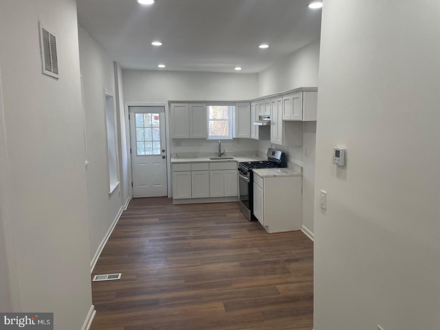 61 GENERAL GREENE AVENUE