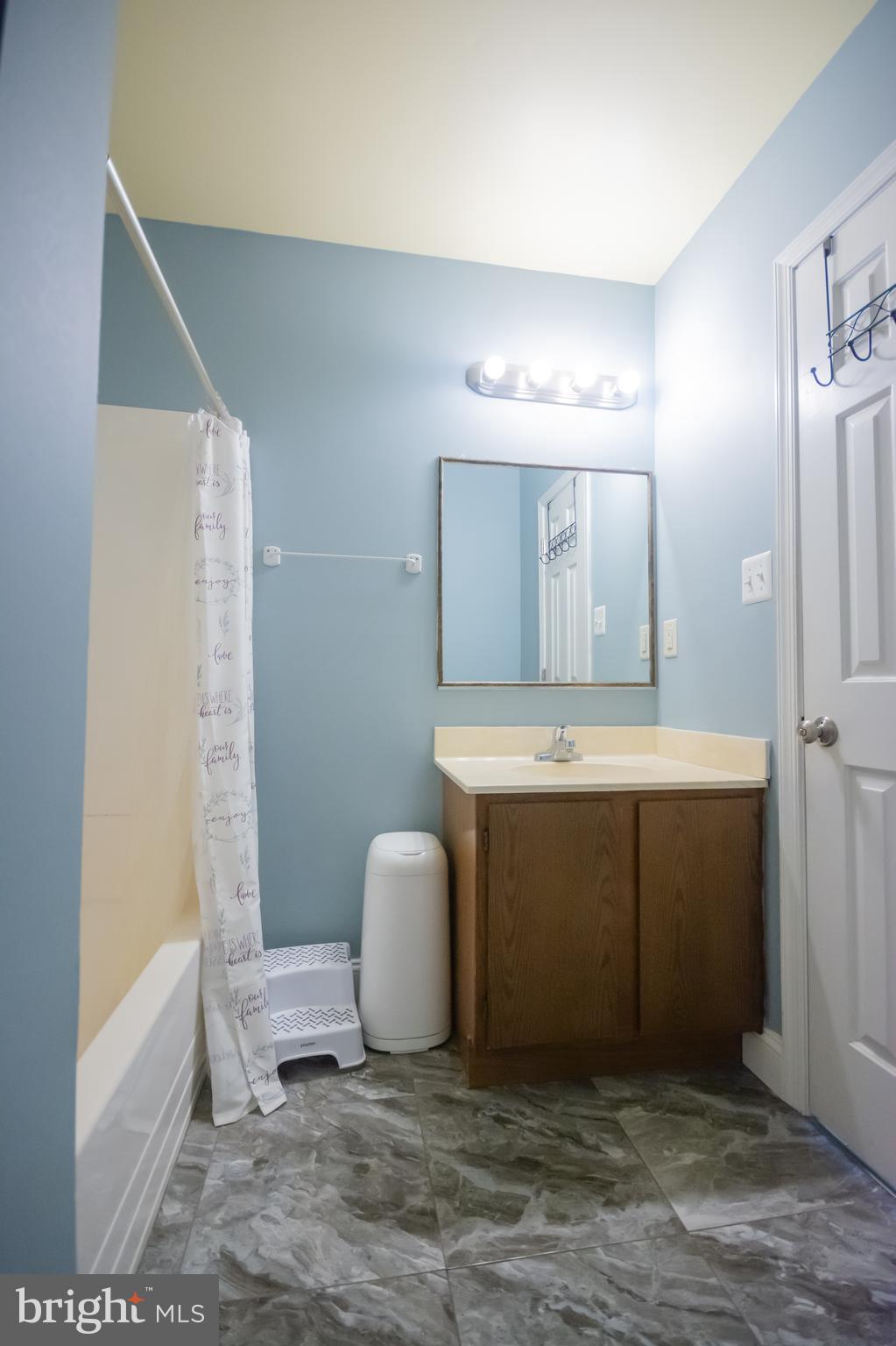 EDGEWOOD EAST SEC B - Residential