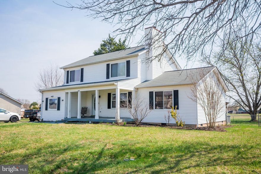 This house is ready for a new owner! Complete redo kitchen and eating area with granite counter tops. Spacious colonial with 5 very spacious bedrooms and 3 .5 baths. Nice level lot with fenced back yard. Heat pumps replaced within last 3-4 years. Water Heater replaced 2021. Office/den on main floor.  Additional MASTER SUITE in the main floor w/ walk in closet. Roof 2017, fresh paint.  Spacious main level MASTER BEDROOM, 2nd MASTER SUITE in the upper level, open kitchen with breakfast bar, family room with fireplace, great front porch with space for swing and chairs, covered and screened rear porch. Backs to common area. Almost 1/2 an acre.