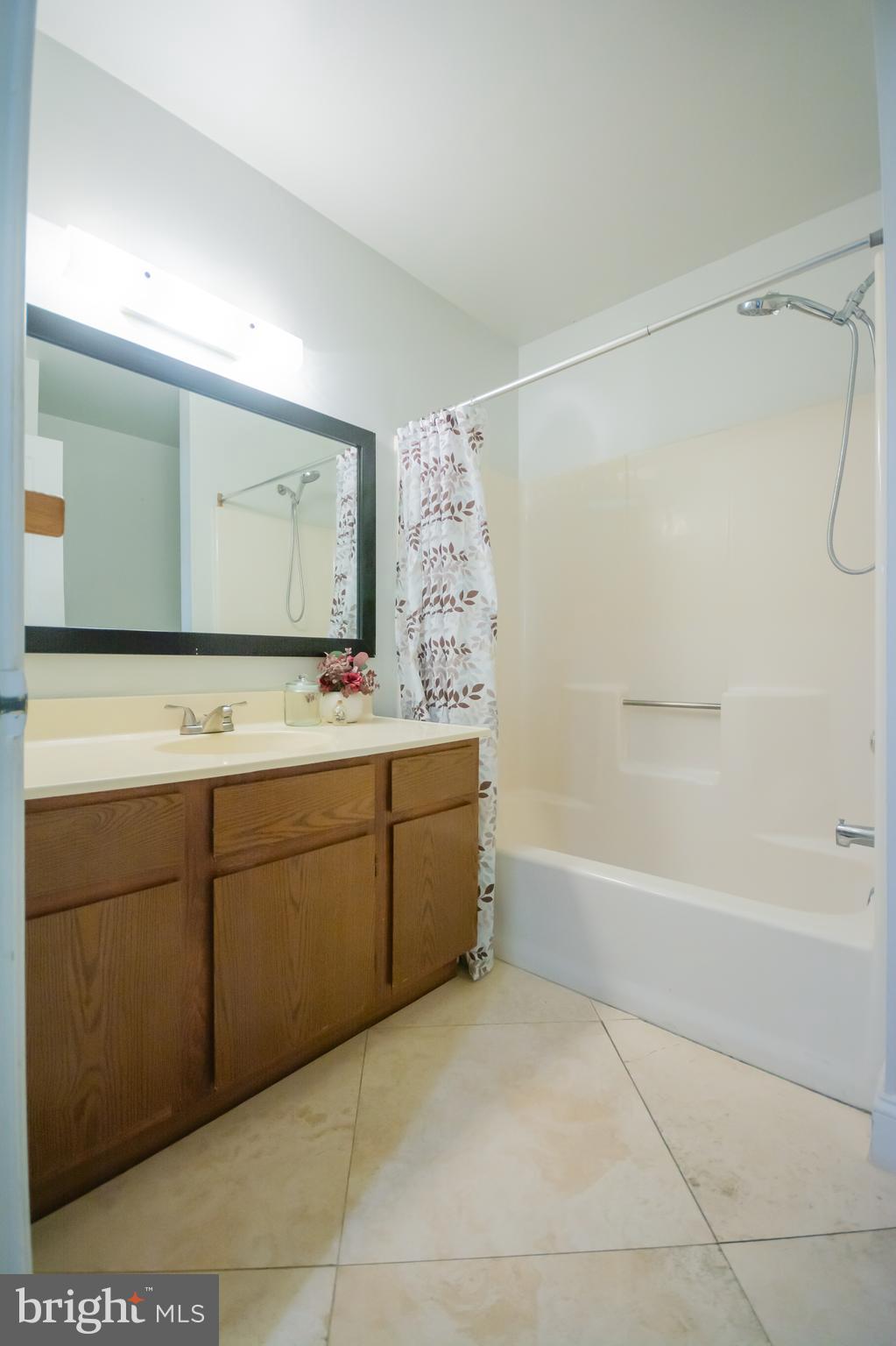 EDGEWOOD EAST SEC B - Residential