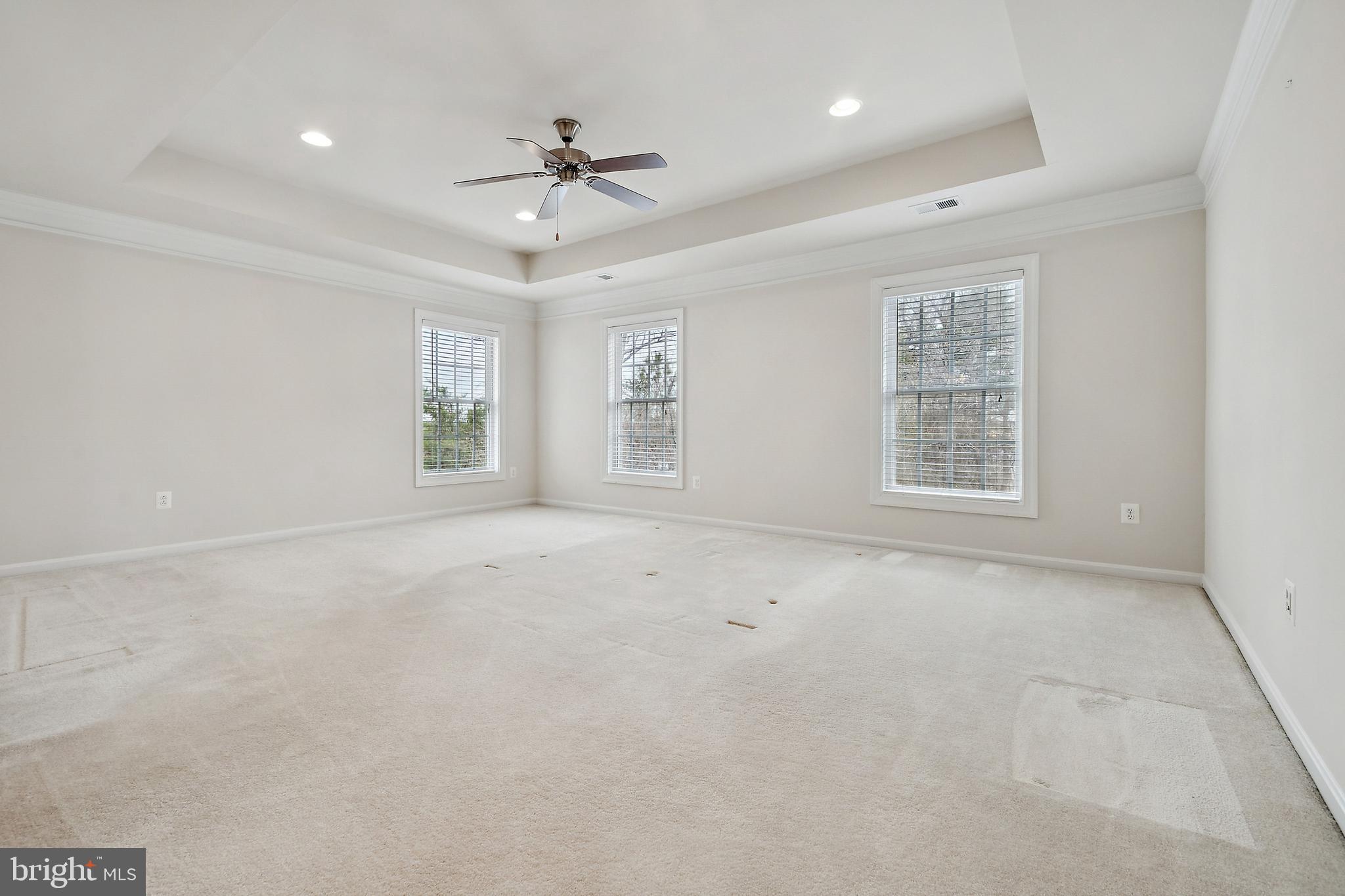 VICTORIA LANDING - Residential