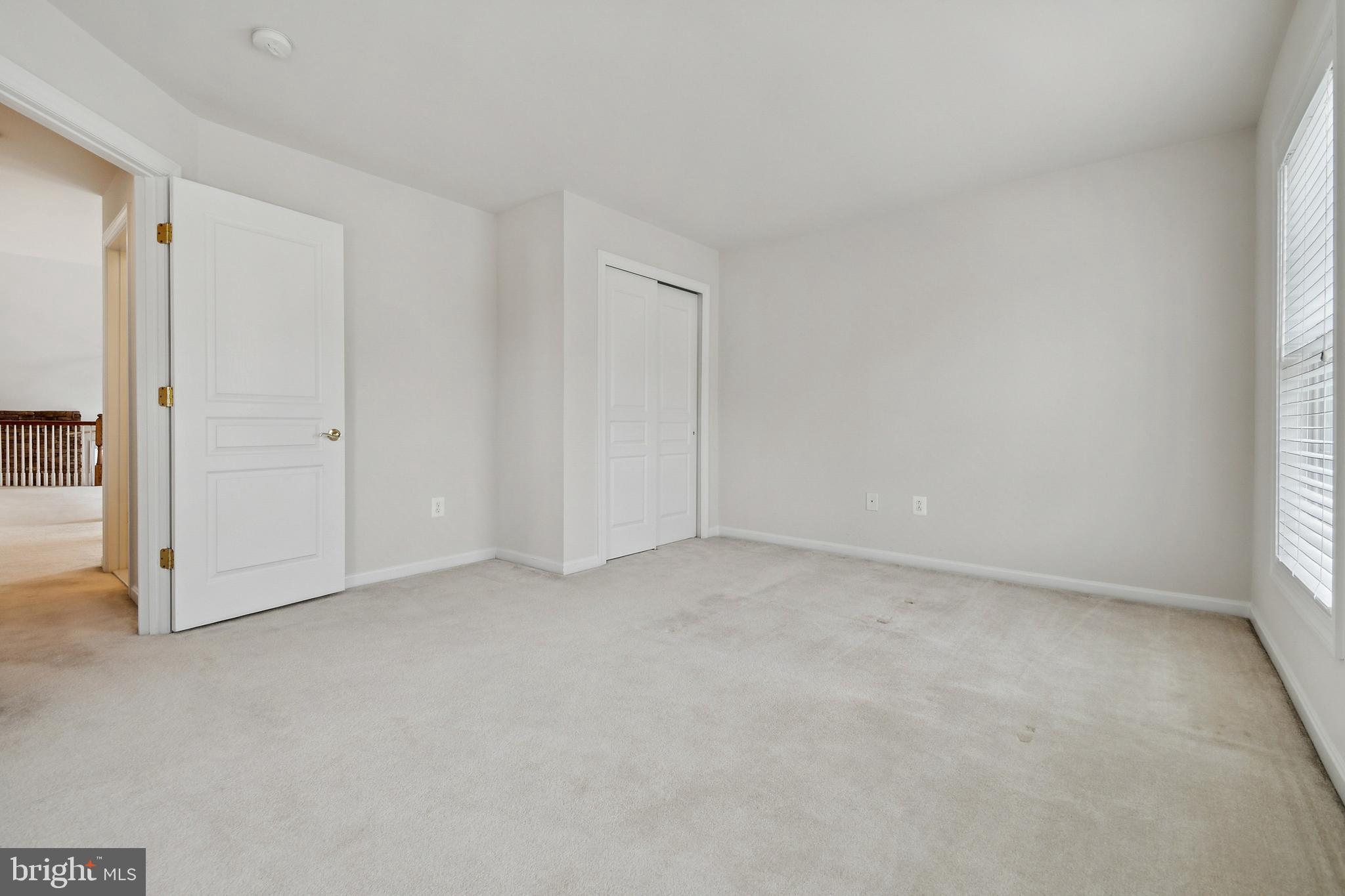 VICTORIA LANDING - Residential