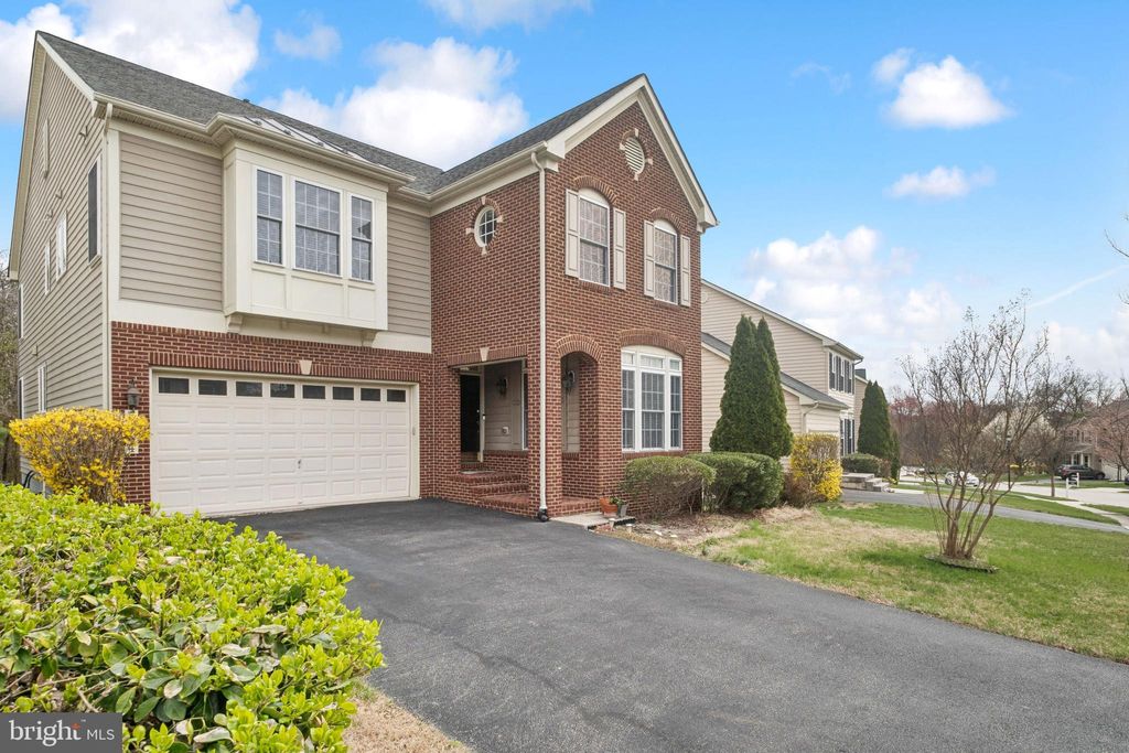 Photo of 7404 Thames River Drive, HANOVER, MD 21076 (MLS # MDAA2139510)