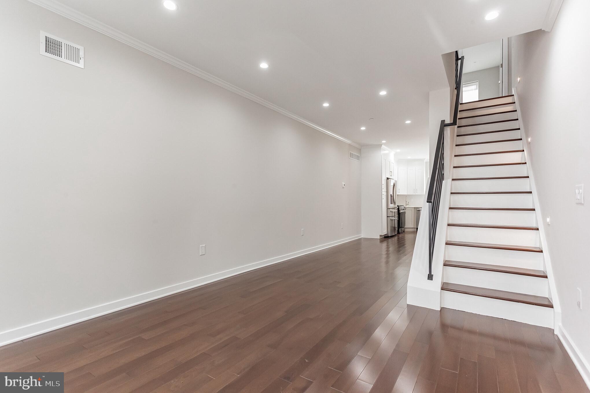 FRANCISVILLE - Residential Lease