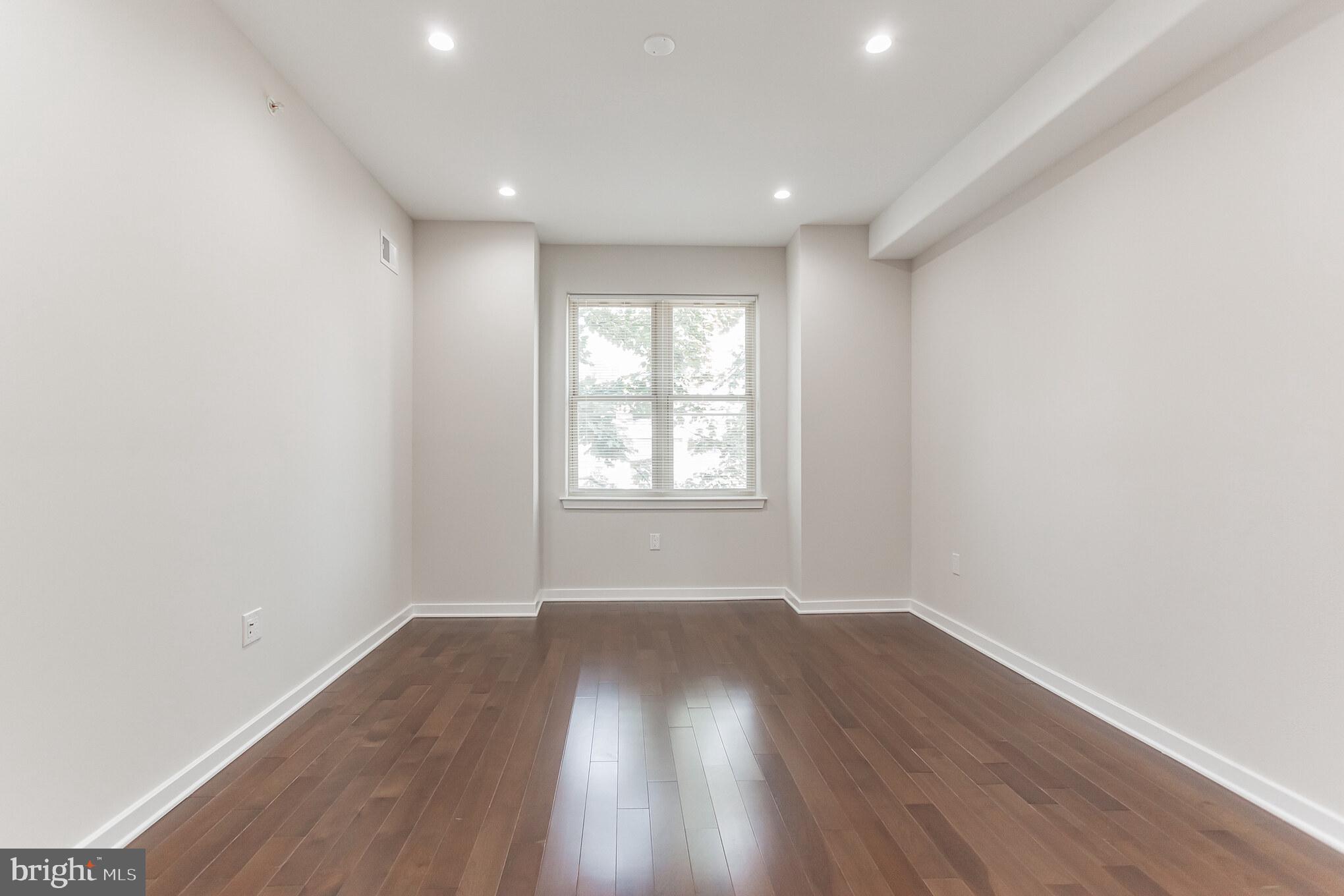 FRANCISVILLE - Residential Lease