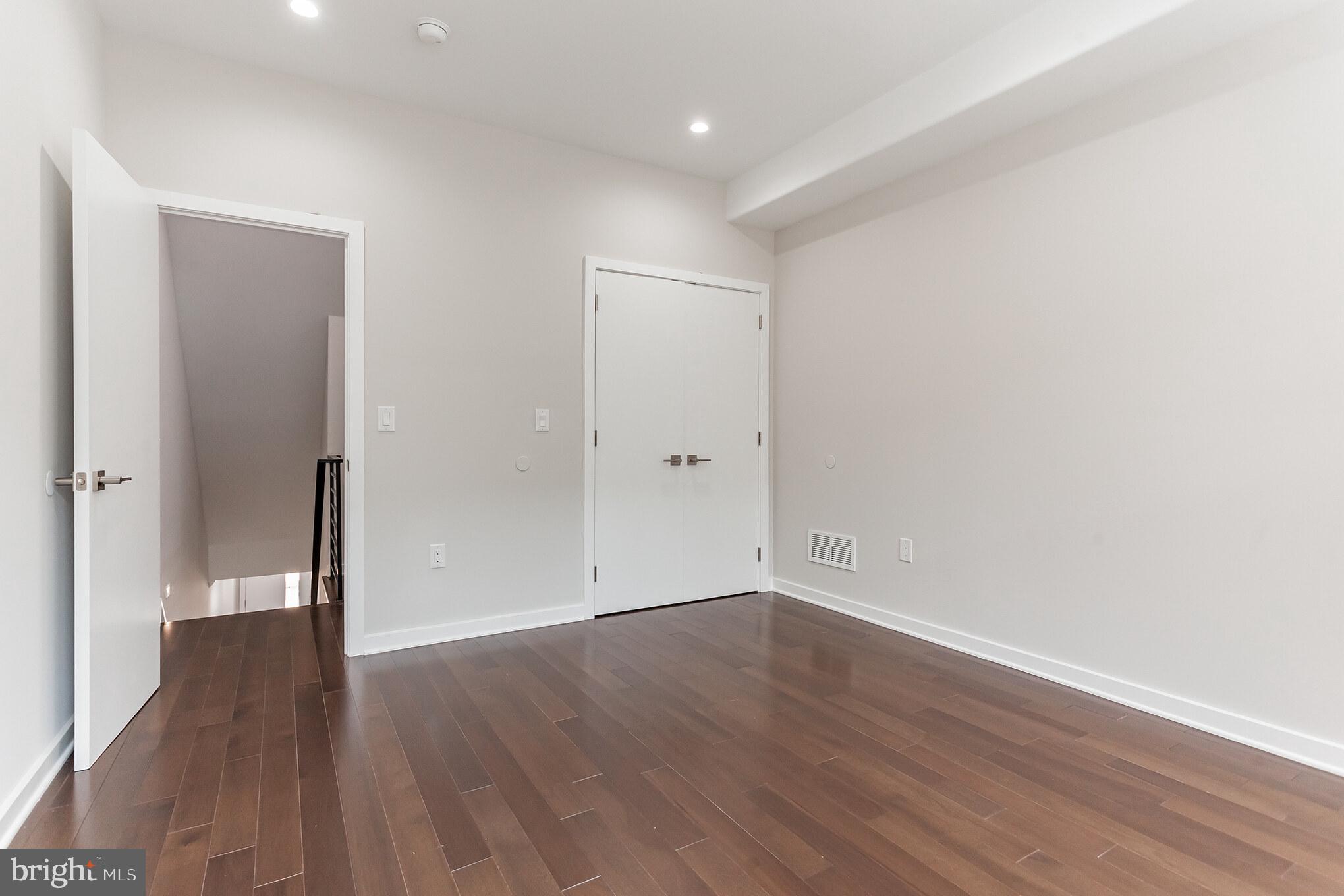 FRANCISVILLE - Residential Lease