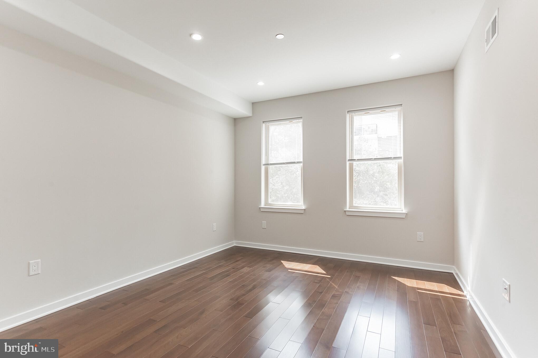 FRANCISVILLE - Residential Lease