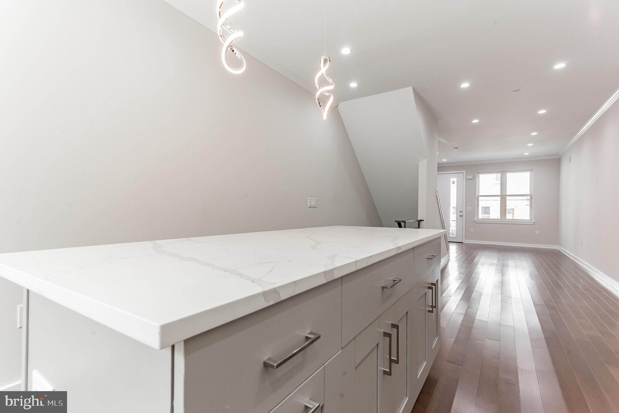 FRANCISVILLE - Residential Lease