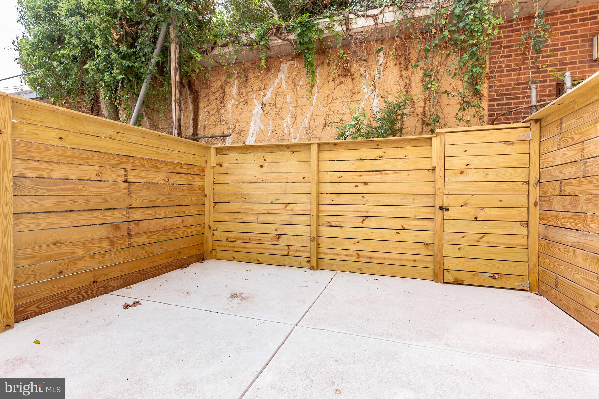 FRANCISVILLE - Residential Lease