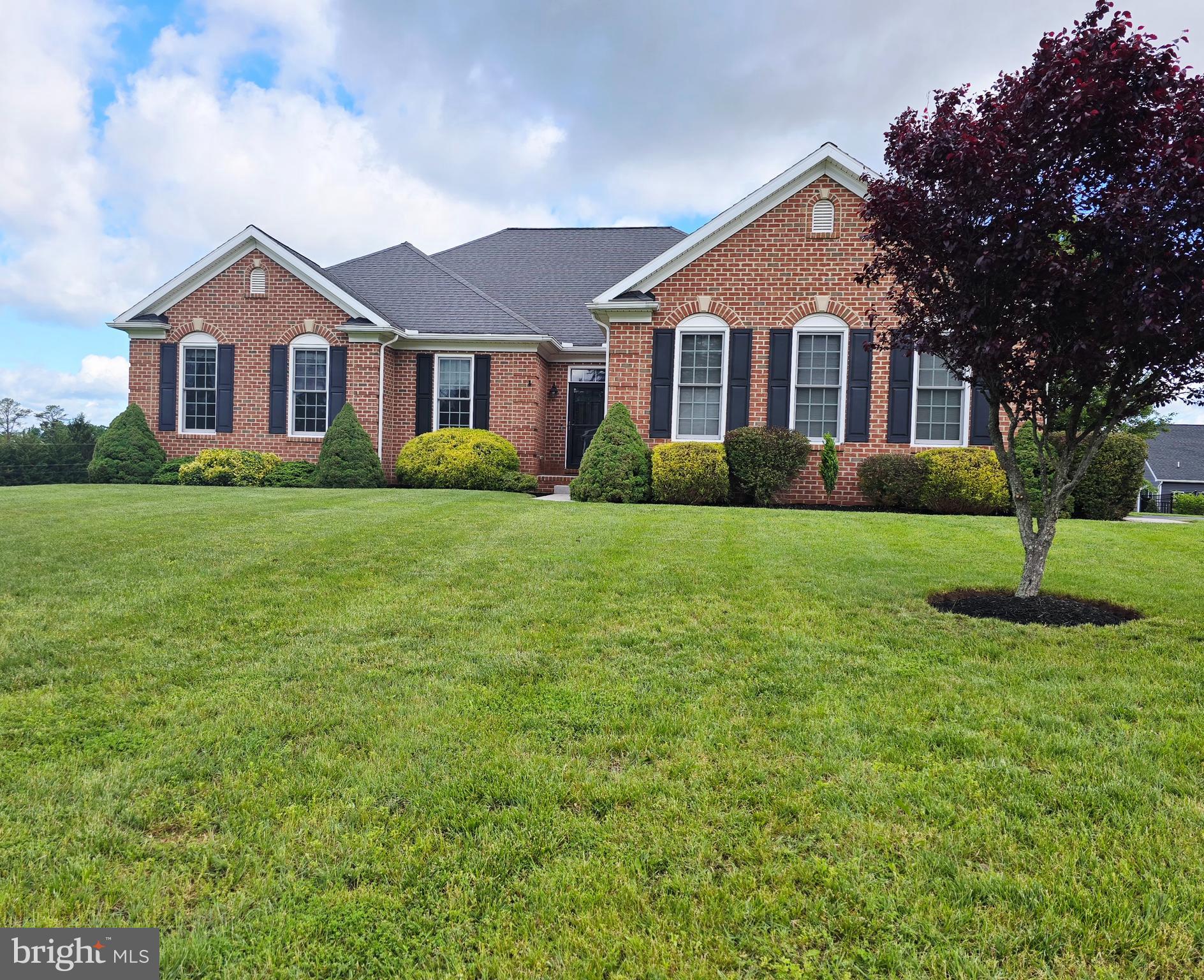 7677 GREEN RIDGE LANE