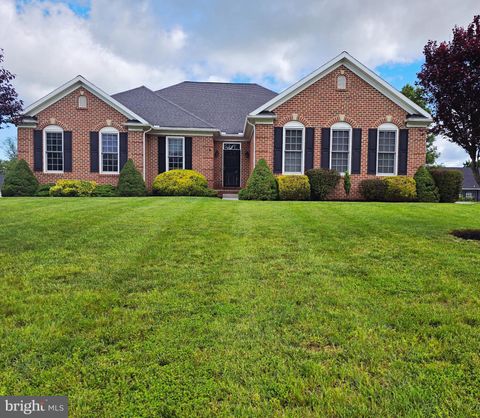 7677 GREEN RIDGE LANE ABBOTTSTOWN PA 17301