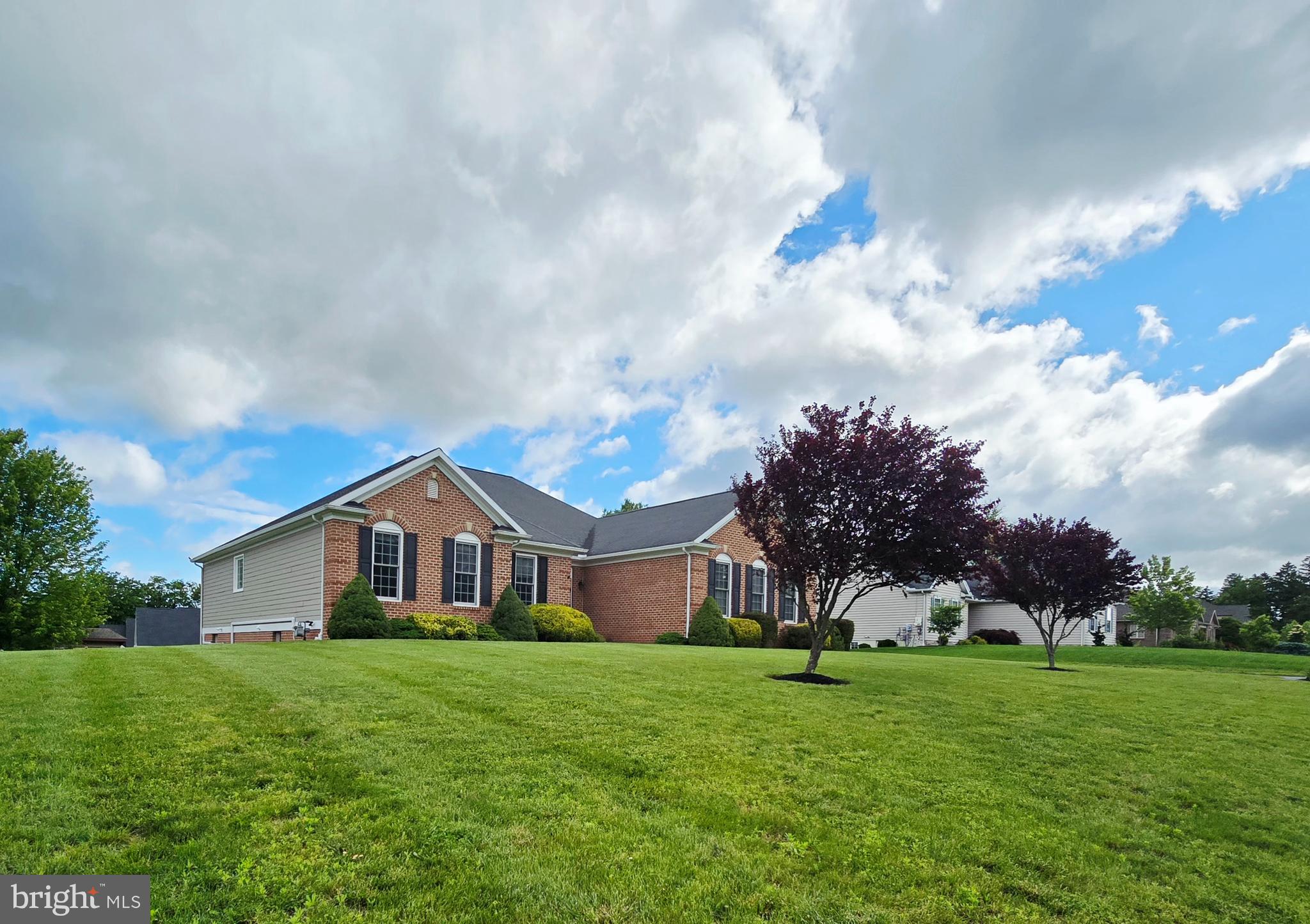 7677 GREEN RIDGE LANE