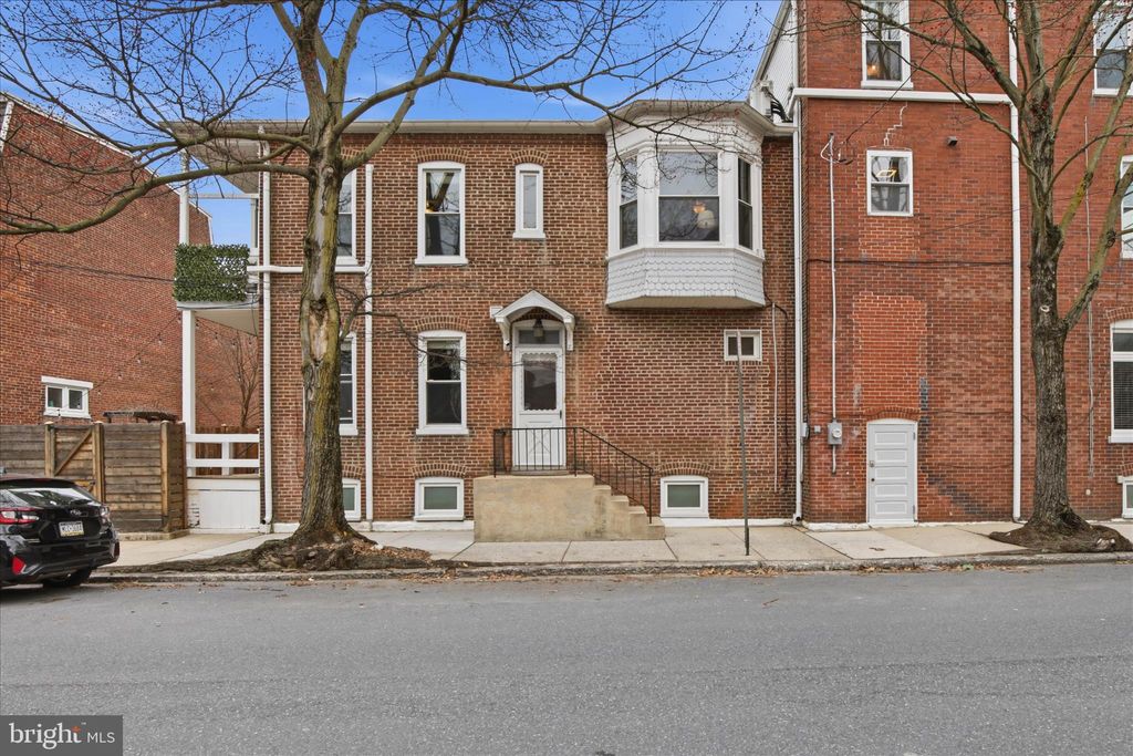 Photo of 658 W Walnut Street, LANCASTER, PA 17603 (MLS # PALA2084948)
