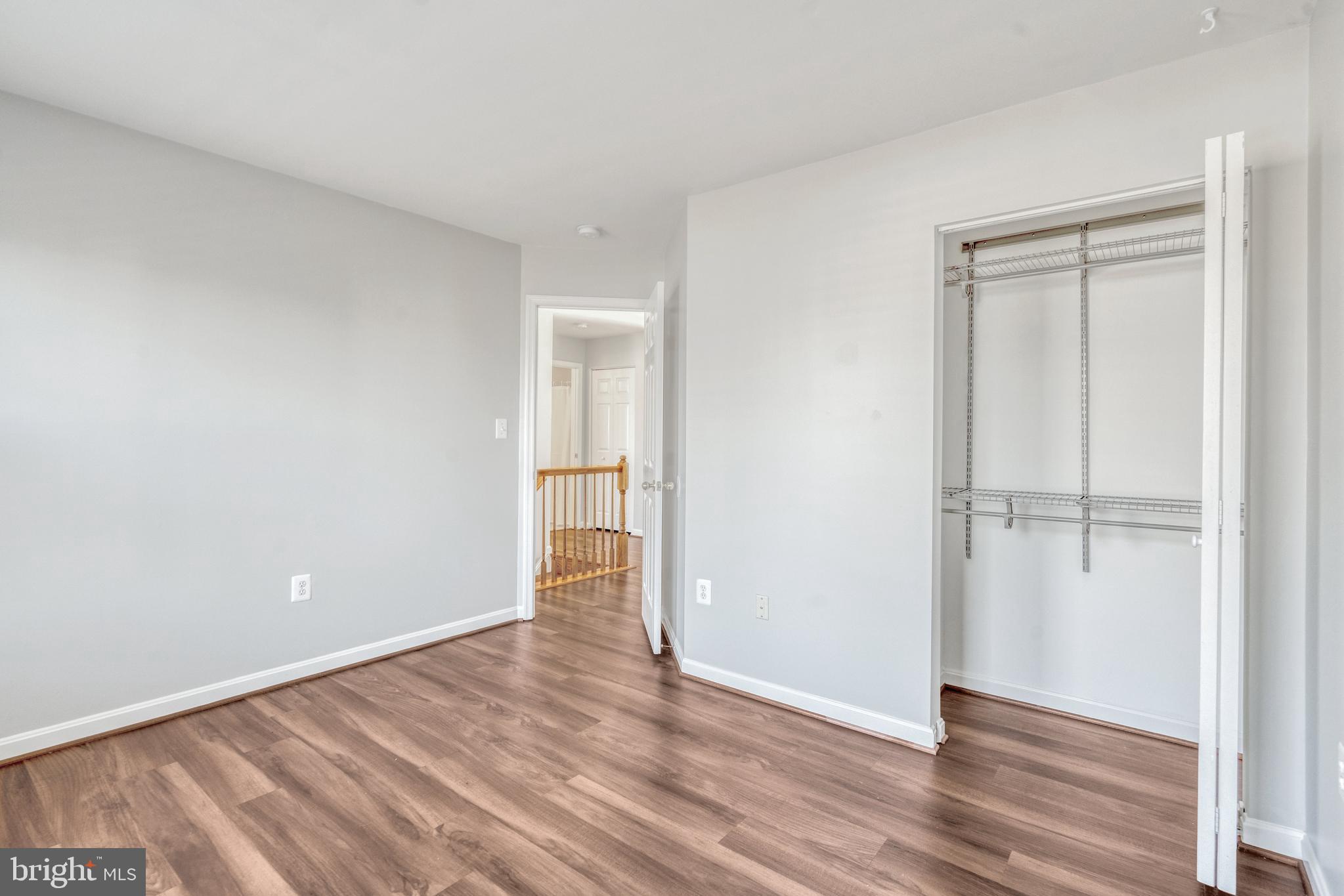 SOUTH RIDING - Residential